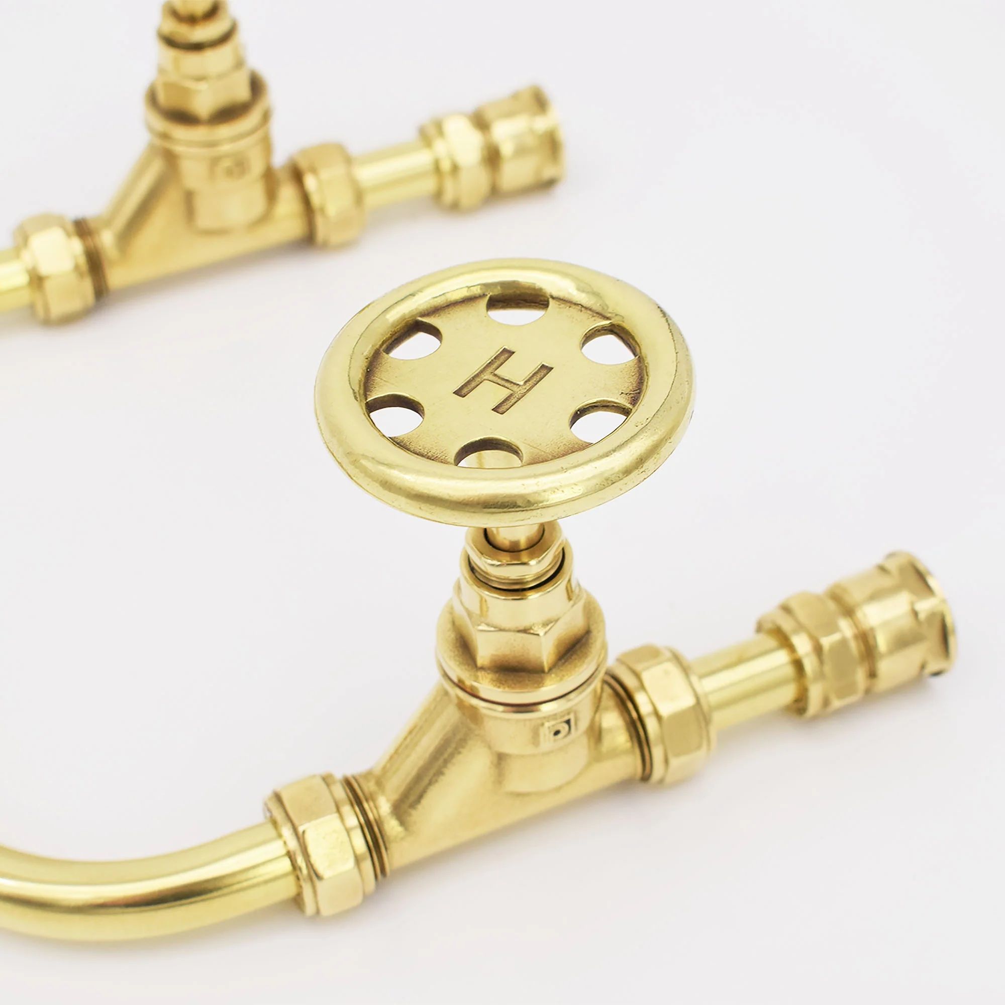 Vòi chậu lavabo 2 lỗ bằng đồng - Protapine