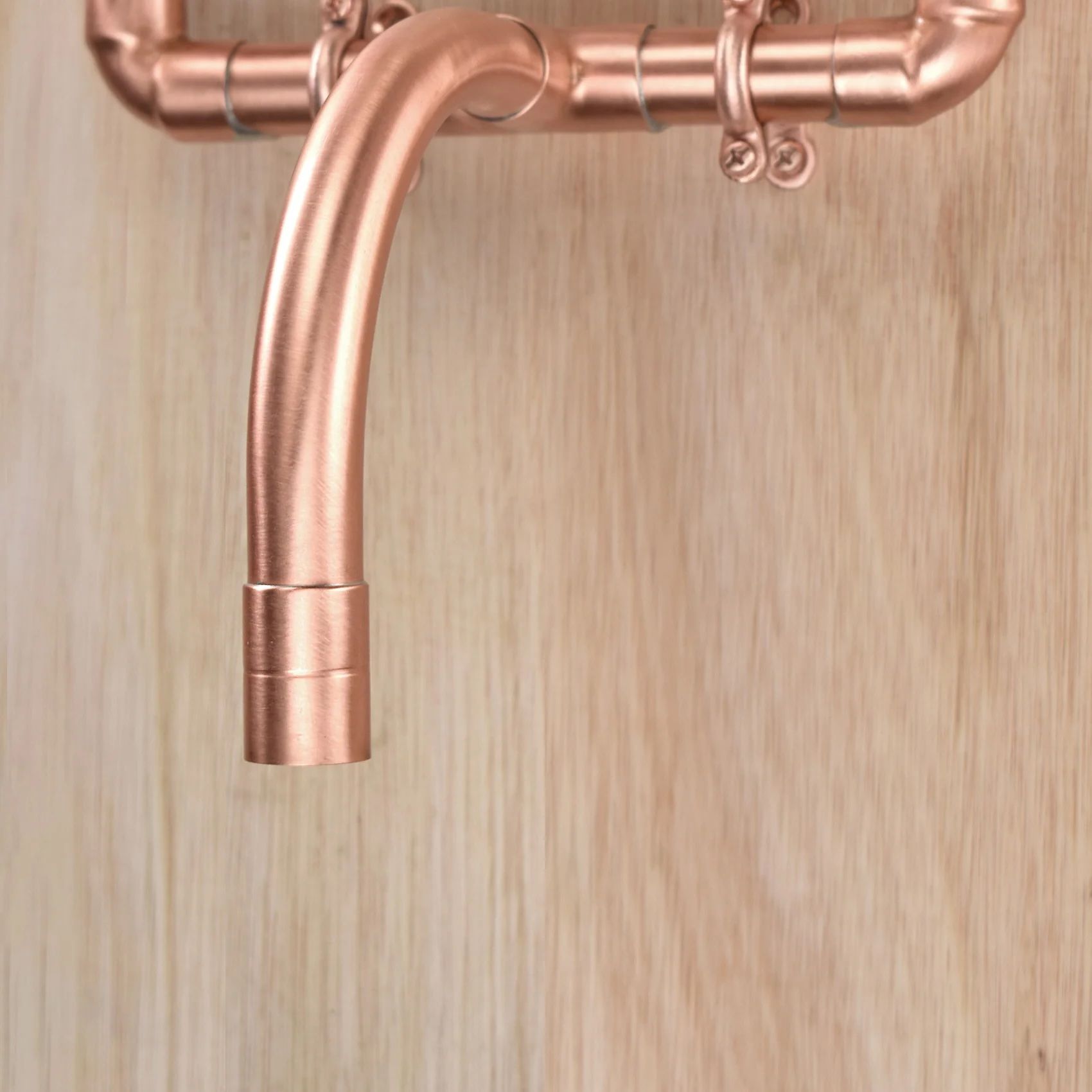 Vòi chậu lavabo gắn tường bằng đồng - Protapity