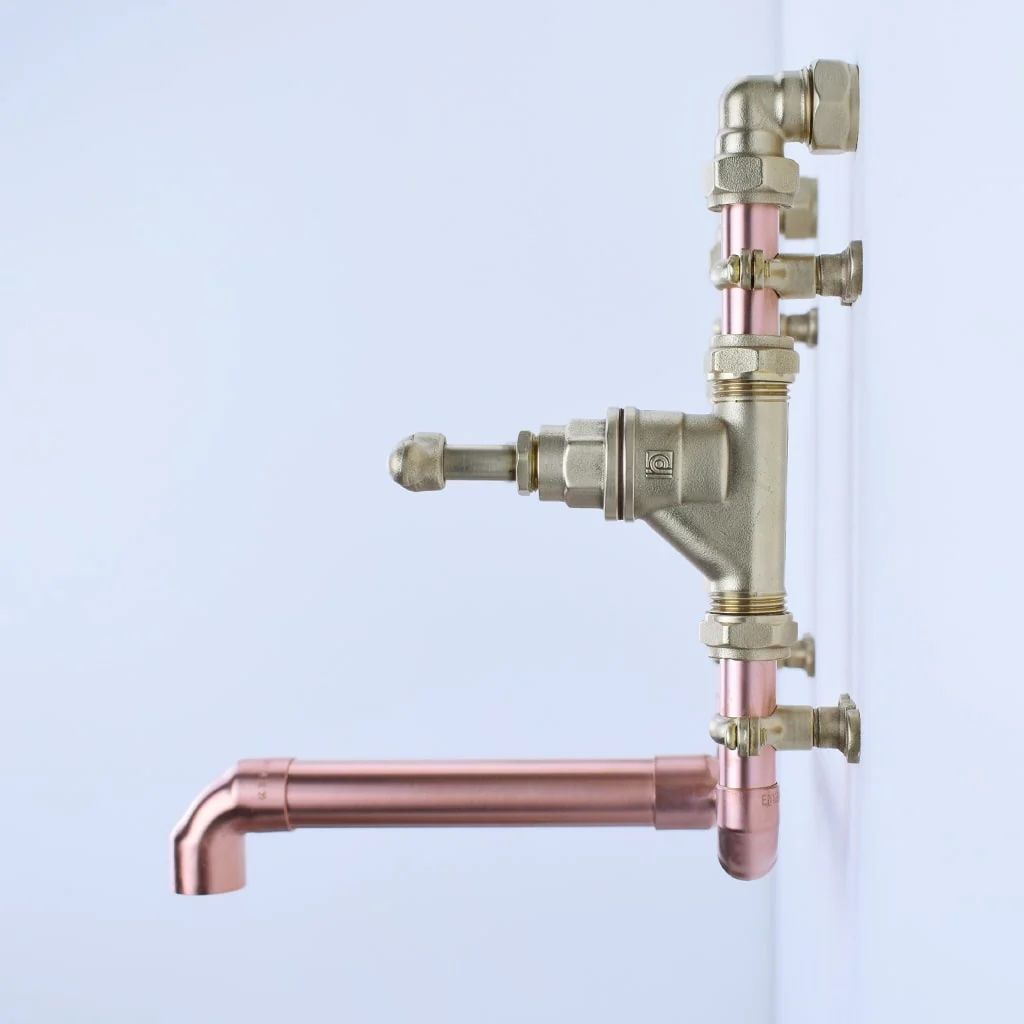 Vòi chậu lavabo gắn tường bằng đồng - Protapoza