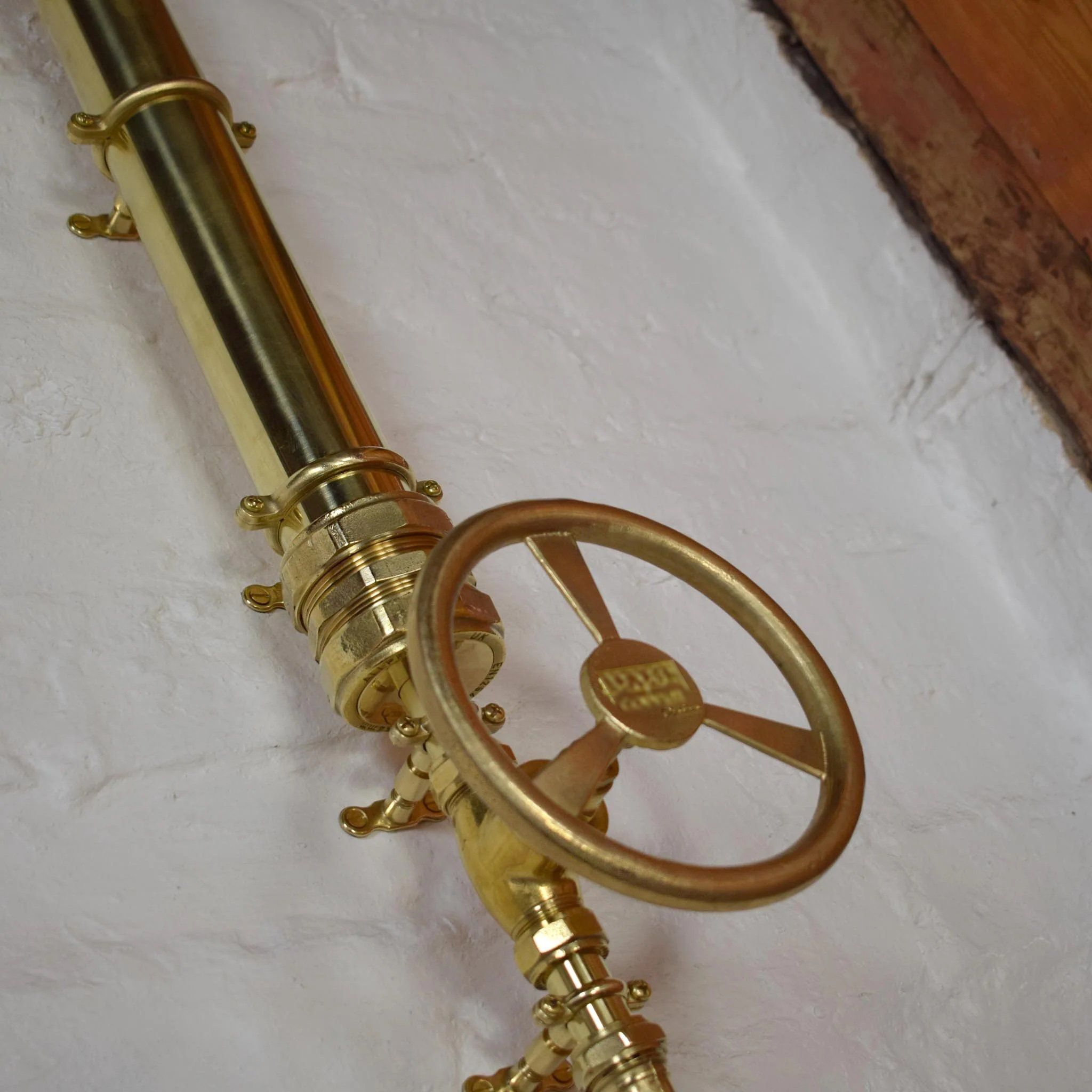 Sen cây gắn tường ngoài trời chỉ có nước lạnh bằng đồng thau (brass) - Protit