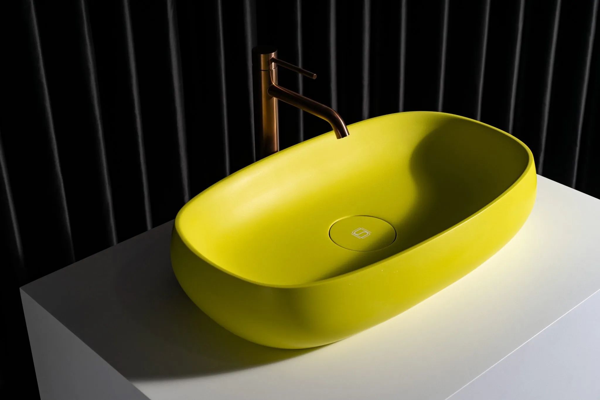 Chậu lavabo để bàn mineral glass composite Mason Aurora