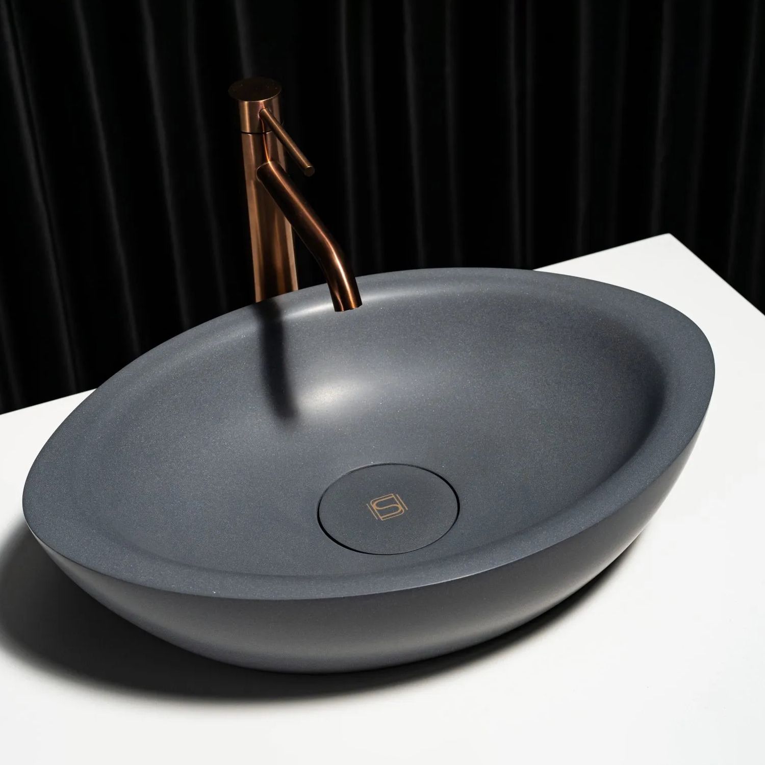 Chậu lavabo để bàn mineral glass composite Olivia Ash