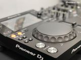 XDJ-700