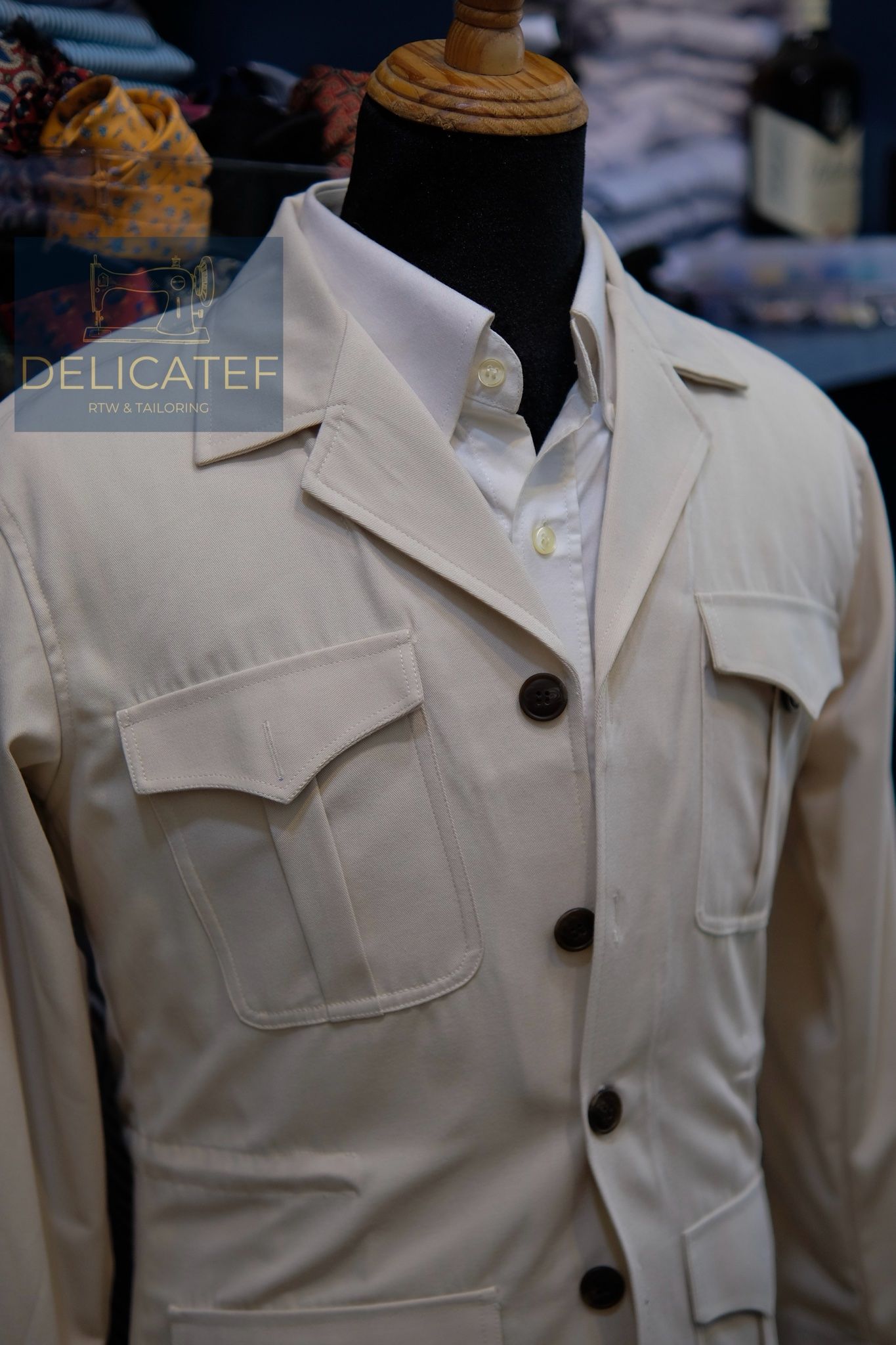 Áo Khoác SAFARI RTW màu Beige (màu be)
