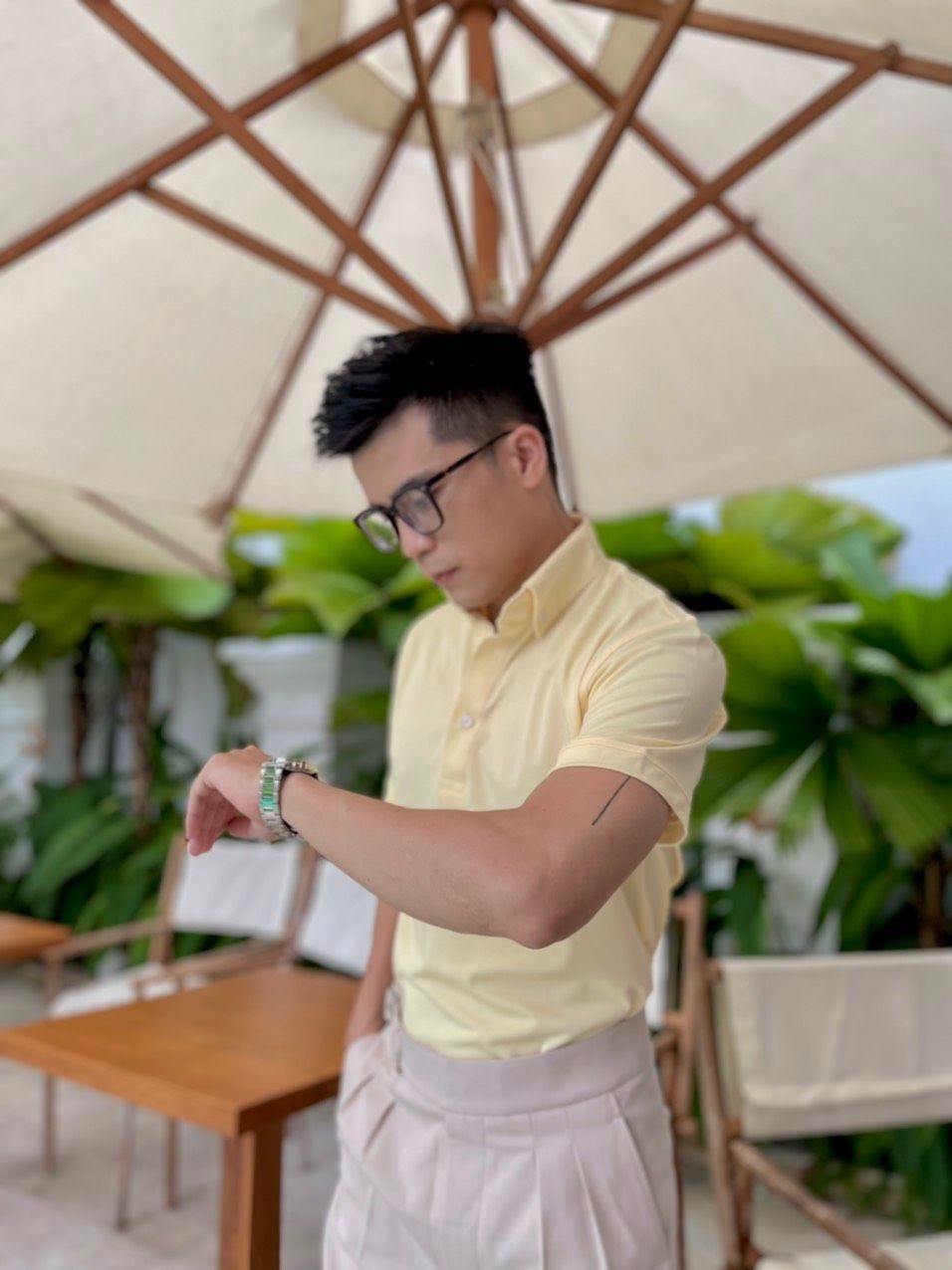 Áo thun Polo màu vàng nhạt