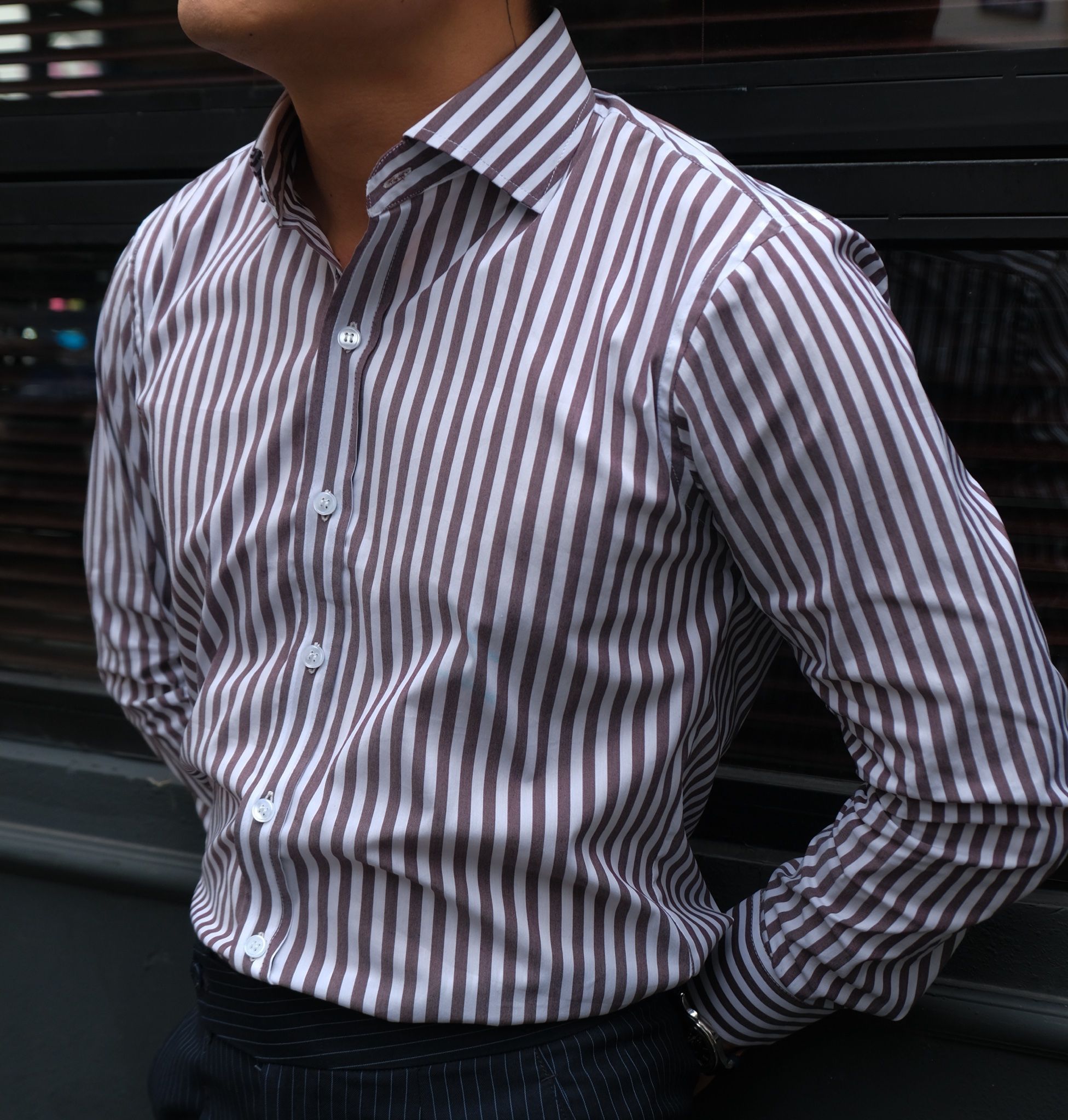 Sơ Mi Trắng Nâu Kẻ Nâu - Spread Collar