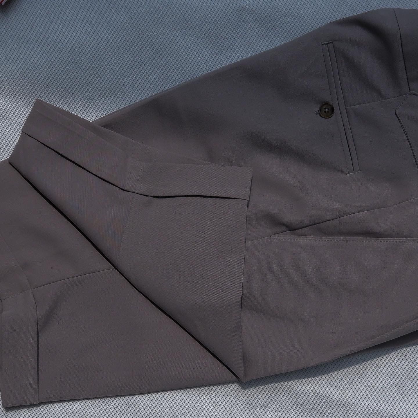 Quần Short Màu Ghi