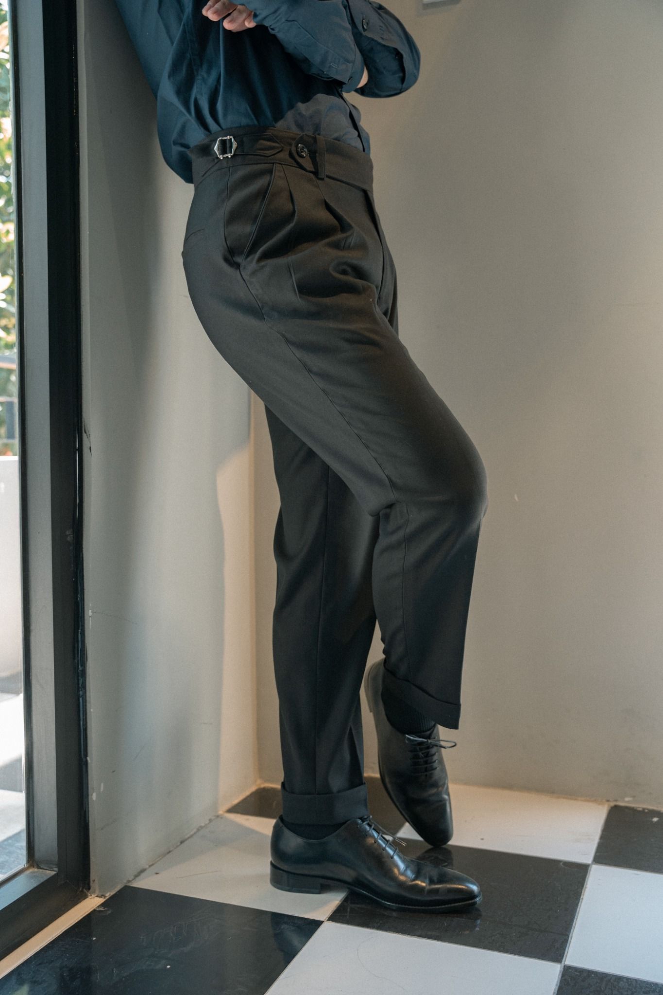 Quần âu sidetab đen / Black Sidetab Trousers