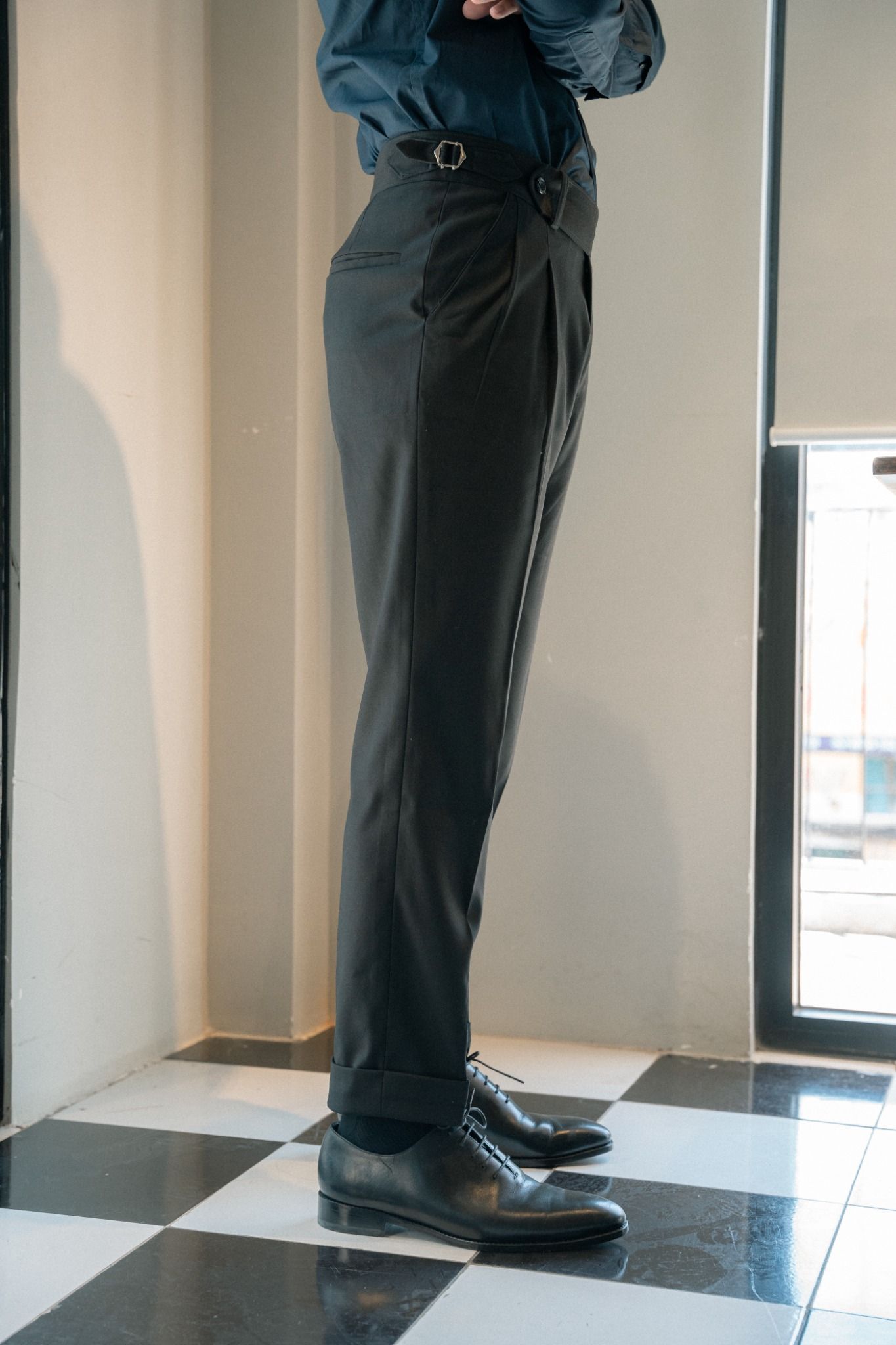 Quần âu sidetab đen / Black Sidetab Trousers