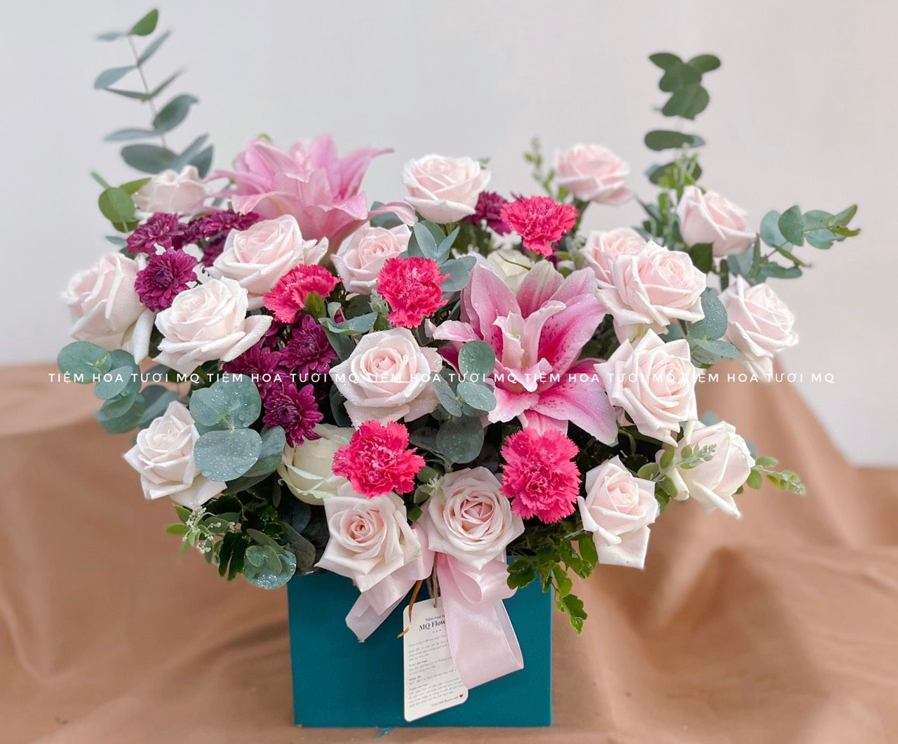 H0127-TUỔI HỒNG