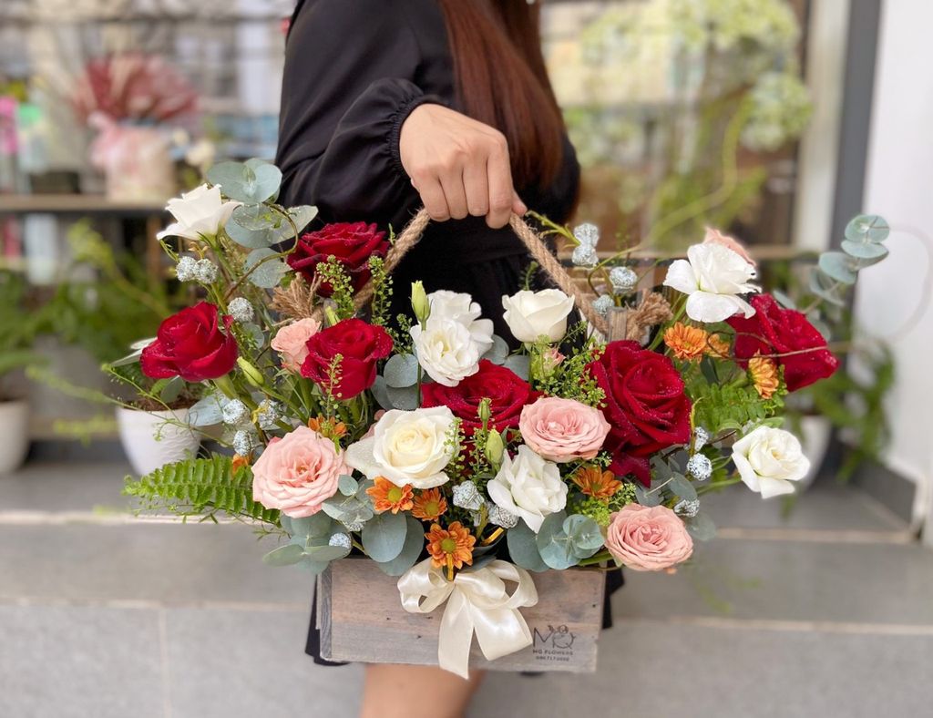 H0131-PHÚT BAN ĐẦU