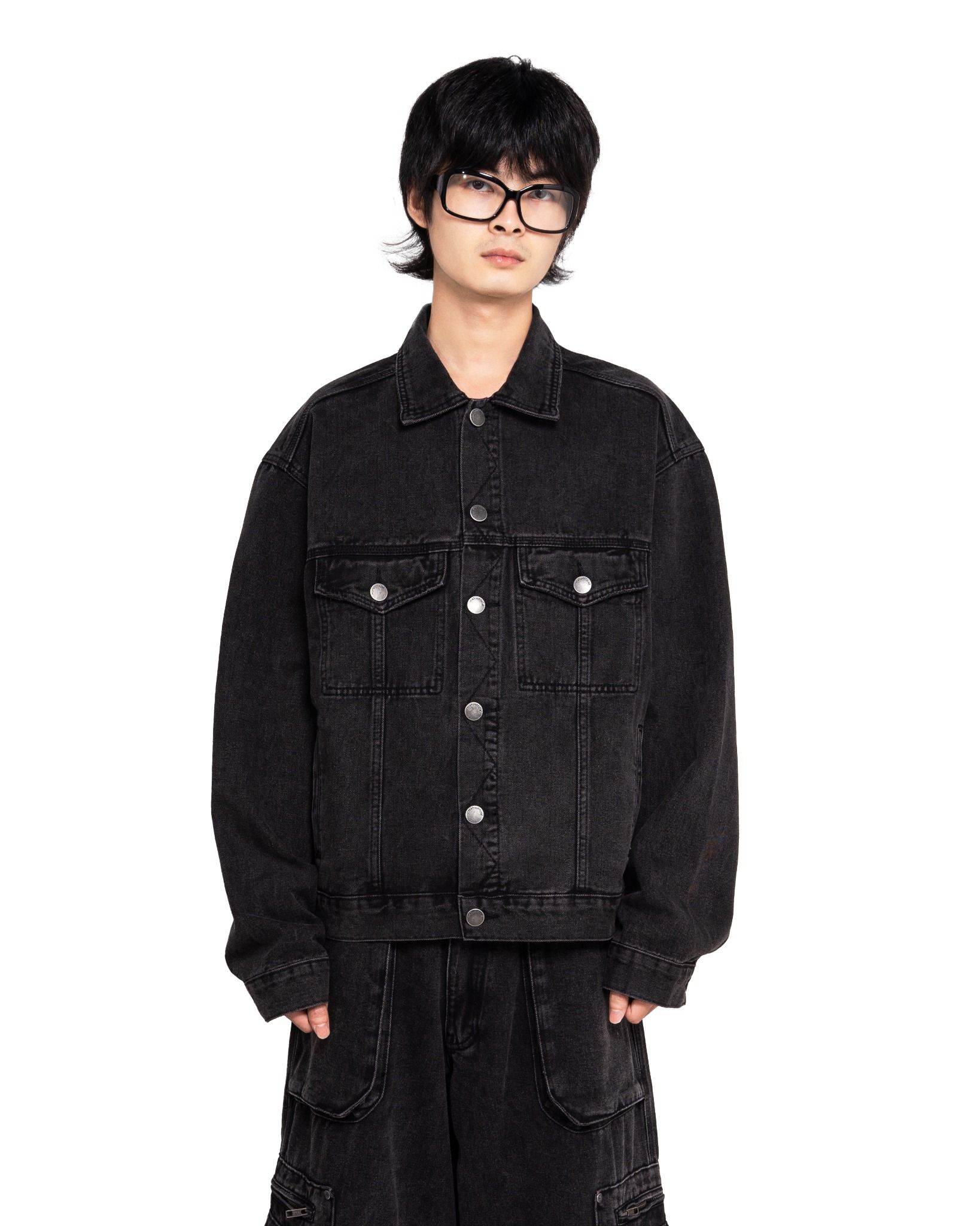 FADED DENIM JACKET * black