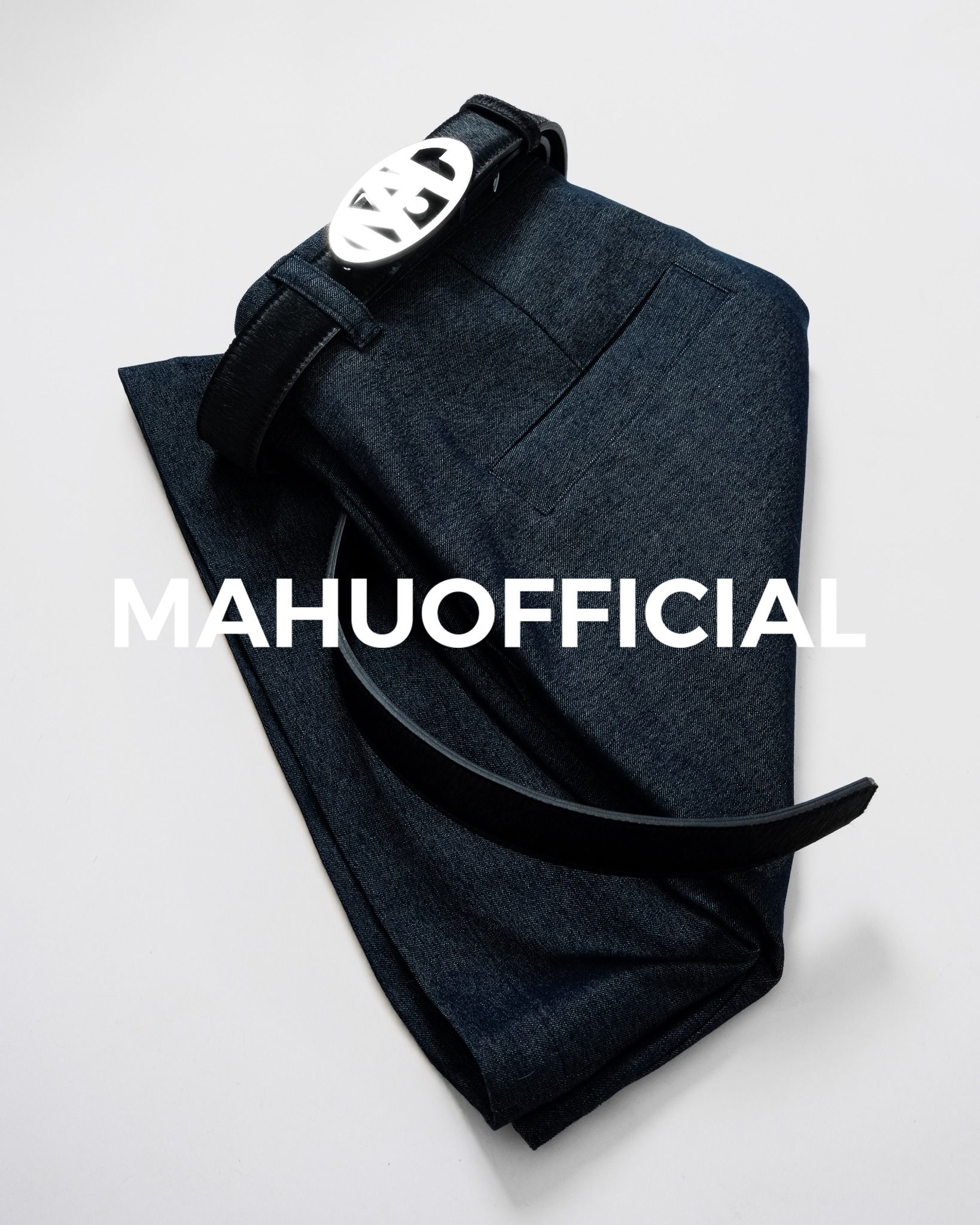 PLEAT SHORTS * dark blue