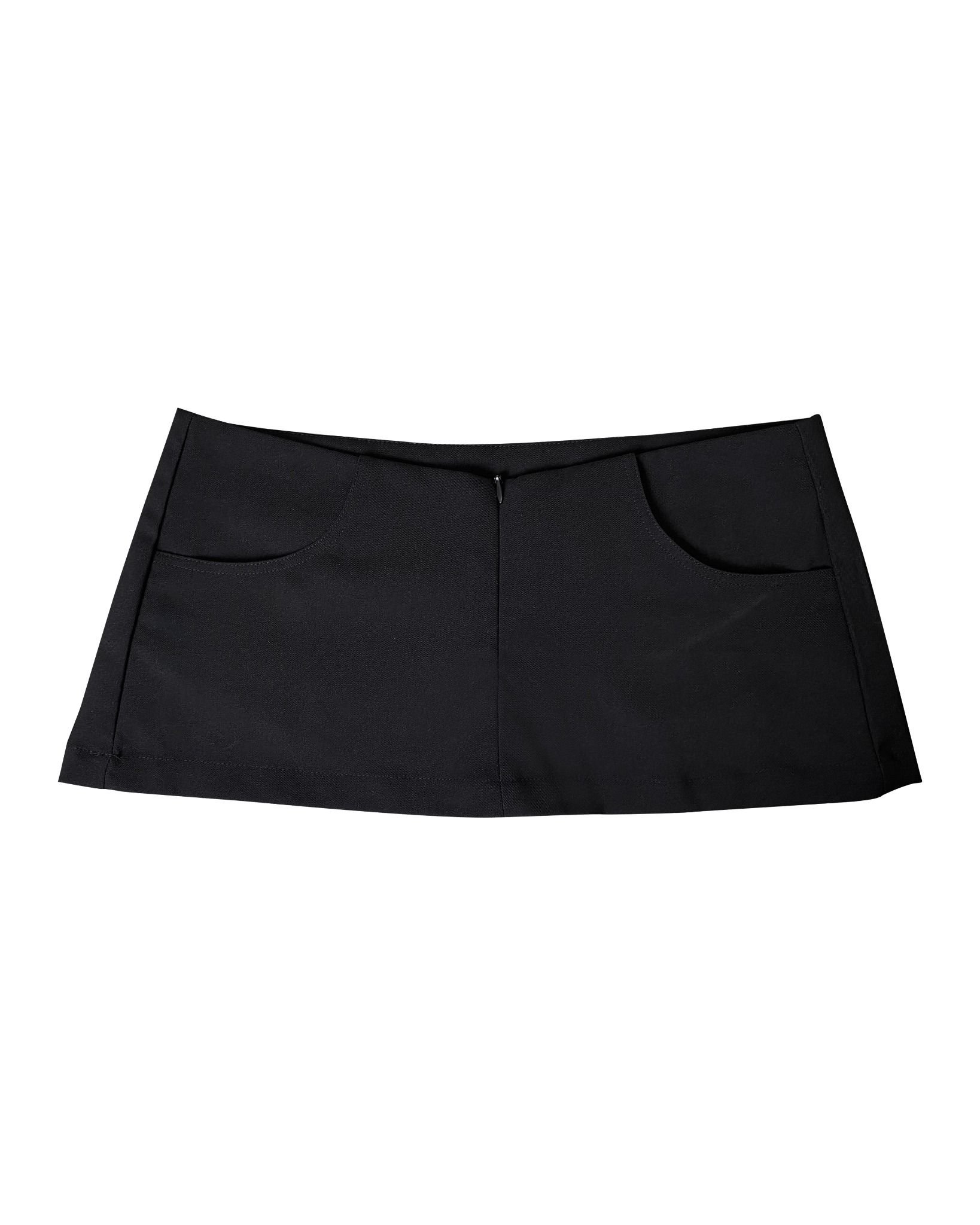 LOW-RISE MINI SKIRT 02