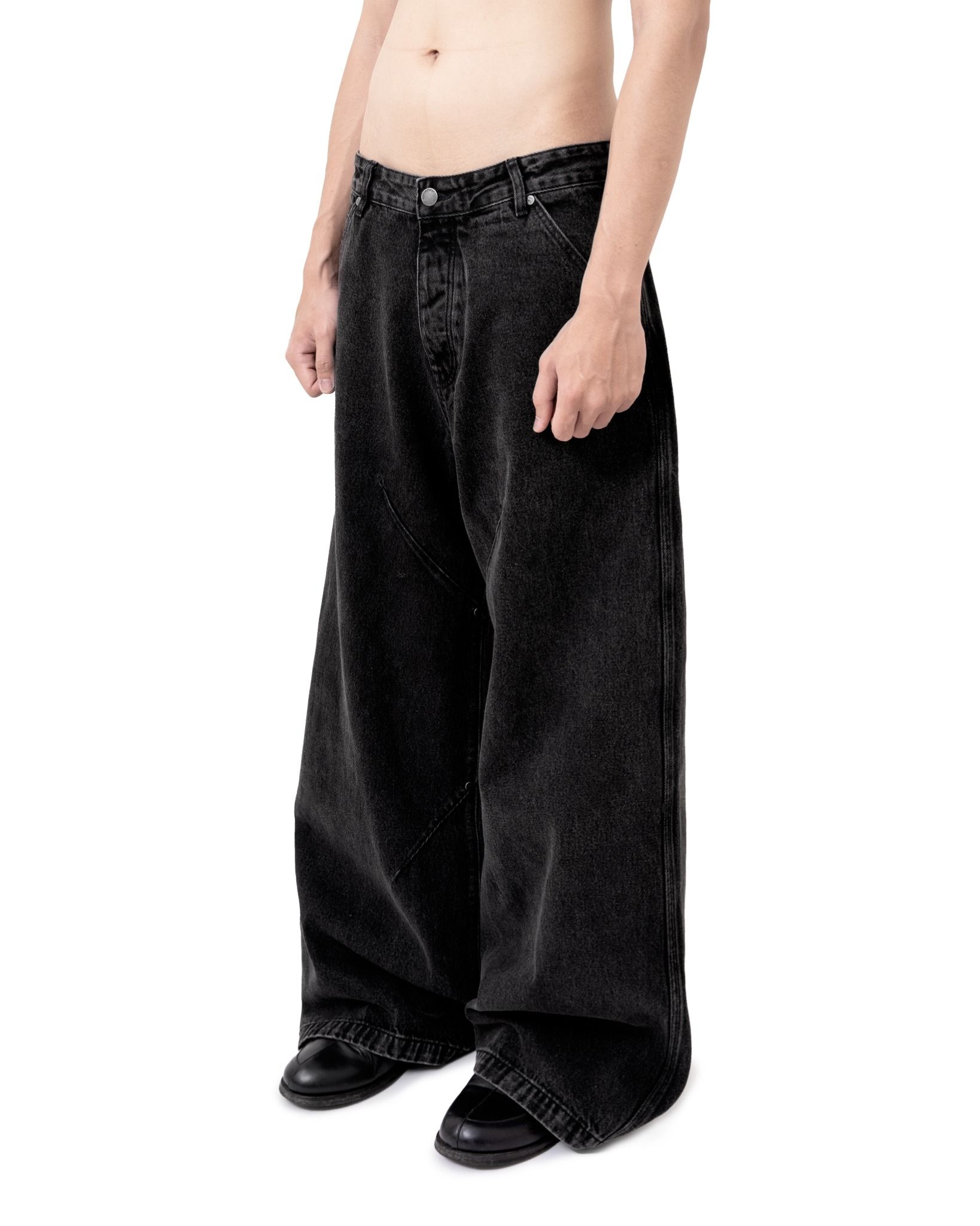 FADED LOOSE JEANS * black