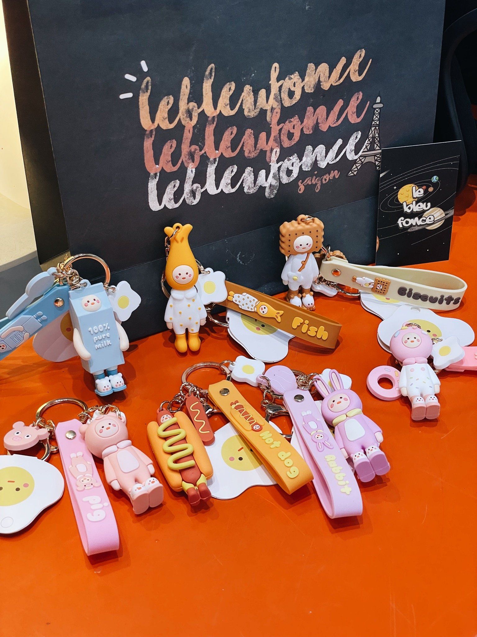 KEYCHAIN FRIENDS