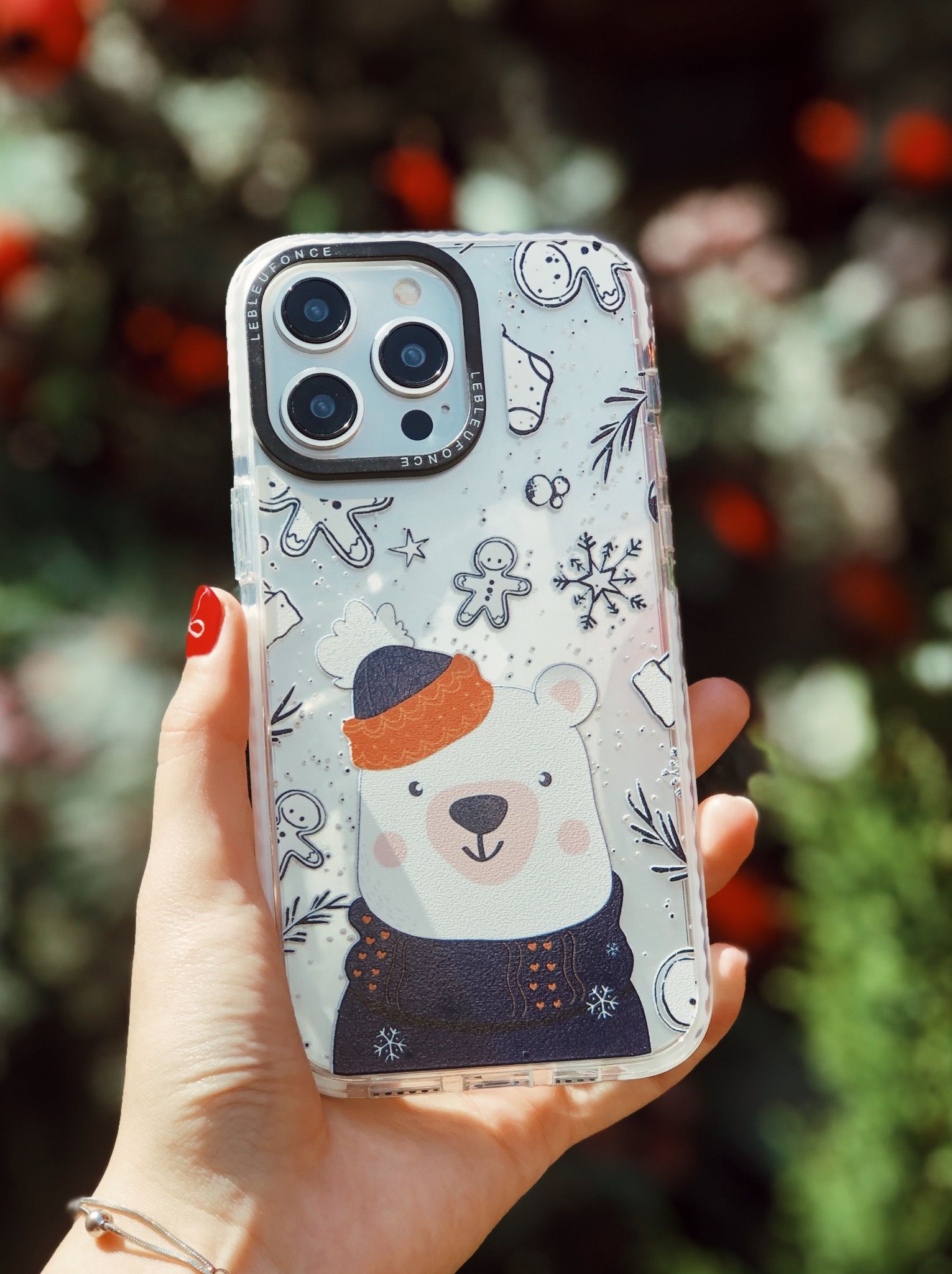 WHITE BEAR