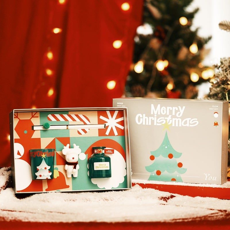 HOLIDAY LIMITED-EDITION GIFTS