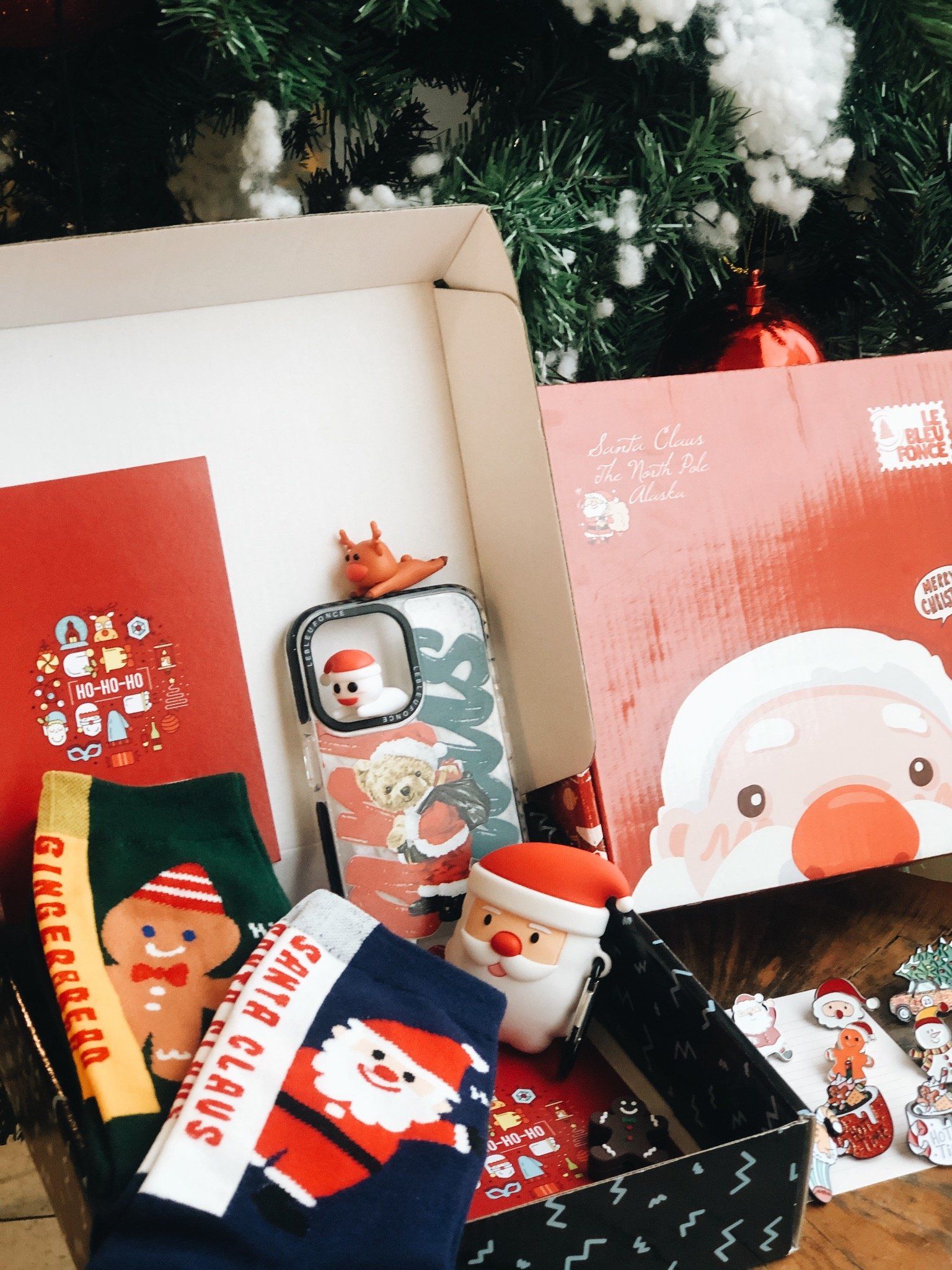CHRISTMAS THE GIFTBOX