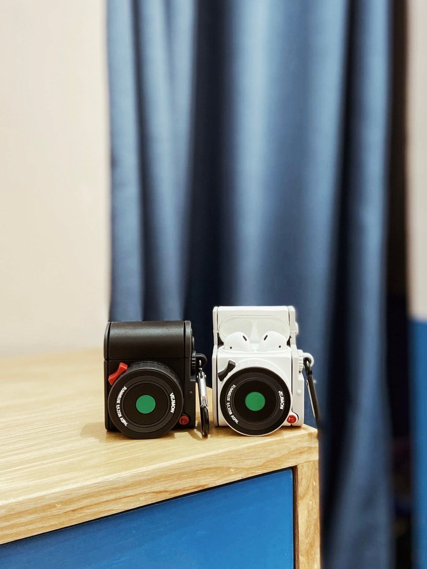 CAMERA