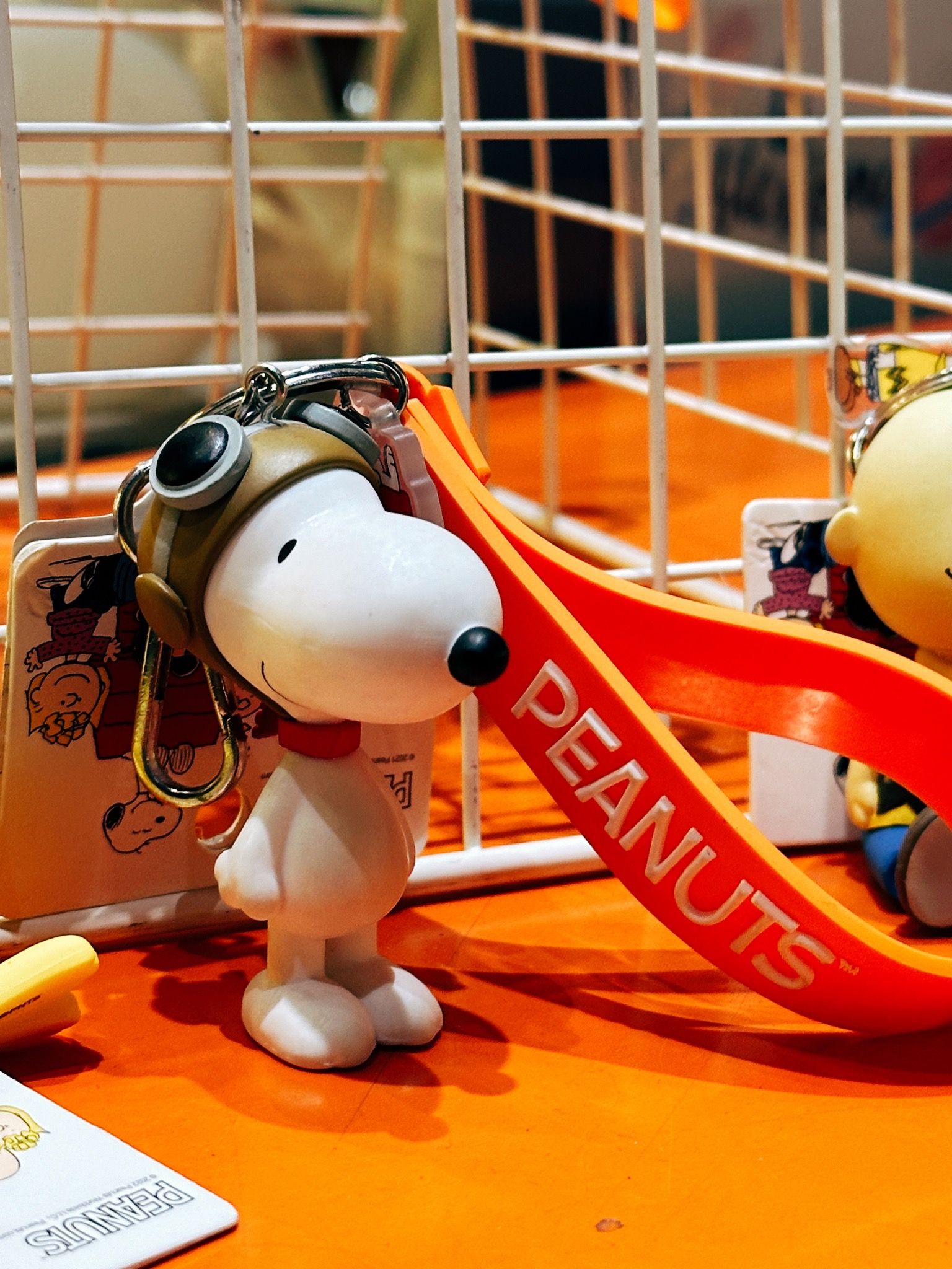 KEYCHAIN SNOOPY & CHARLIE (MỚI)