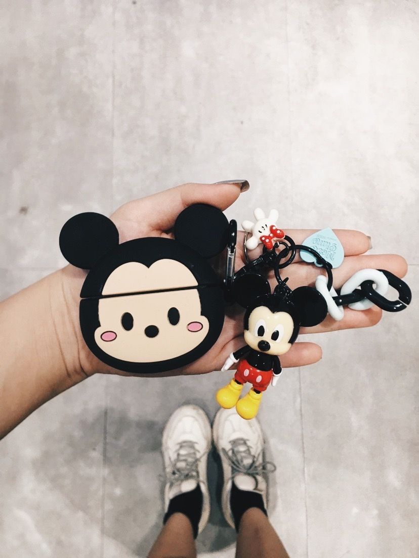 MICKEY & MINNIE