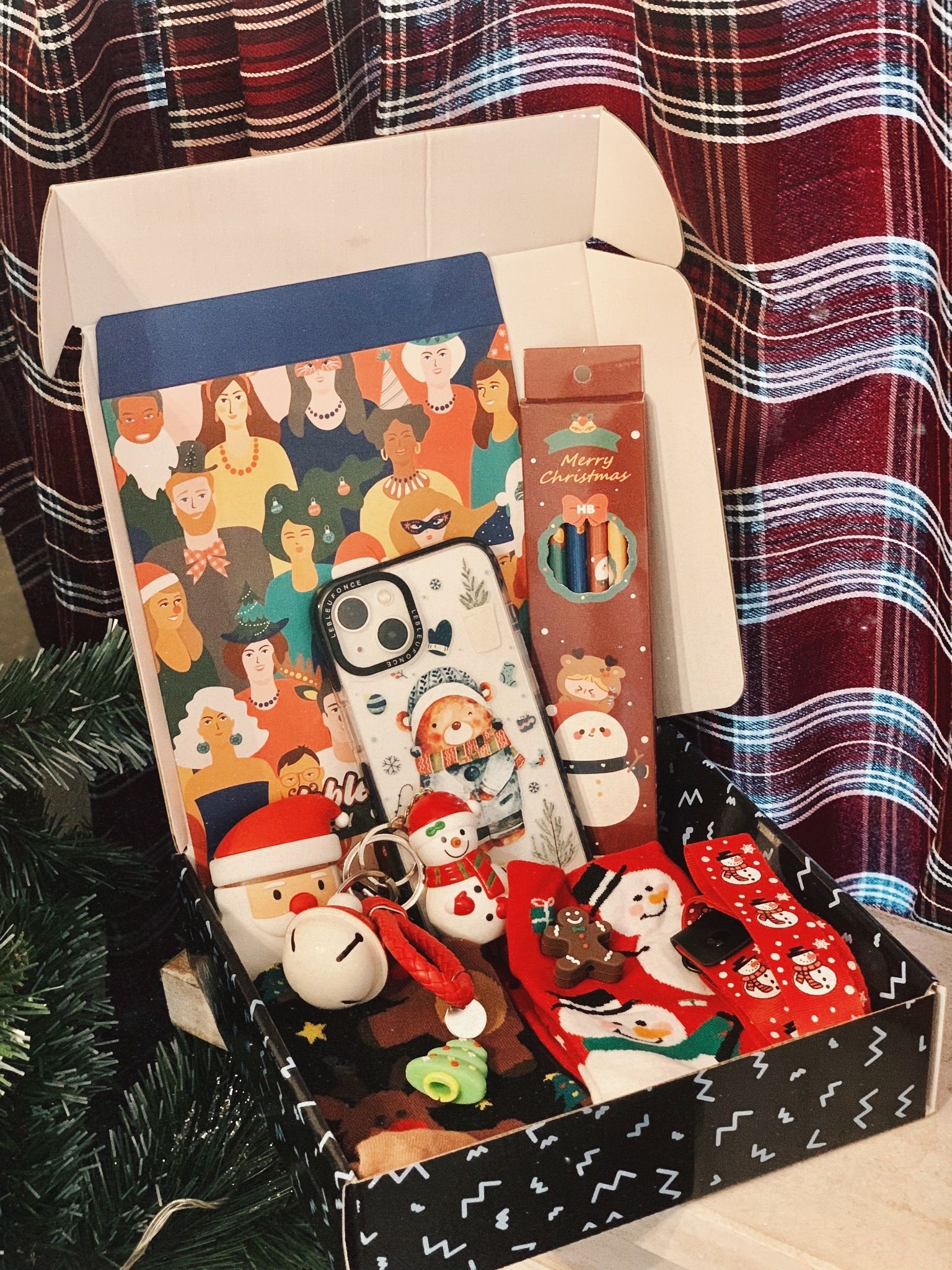 CHRISTMAS THE GIFTBOX