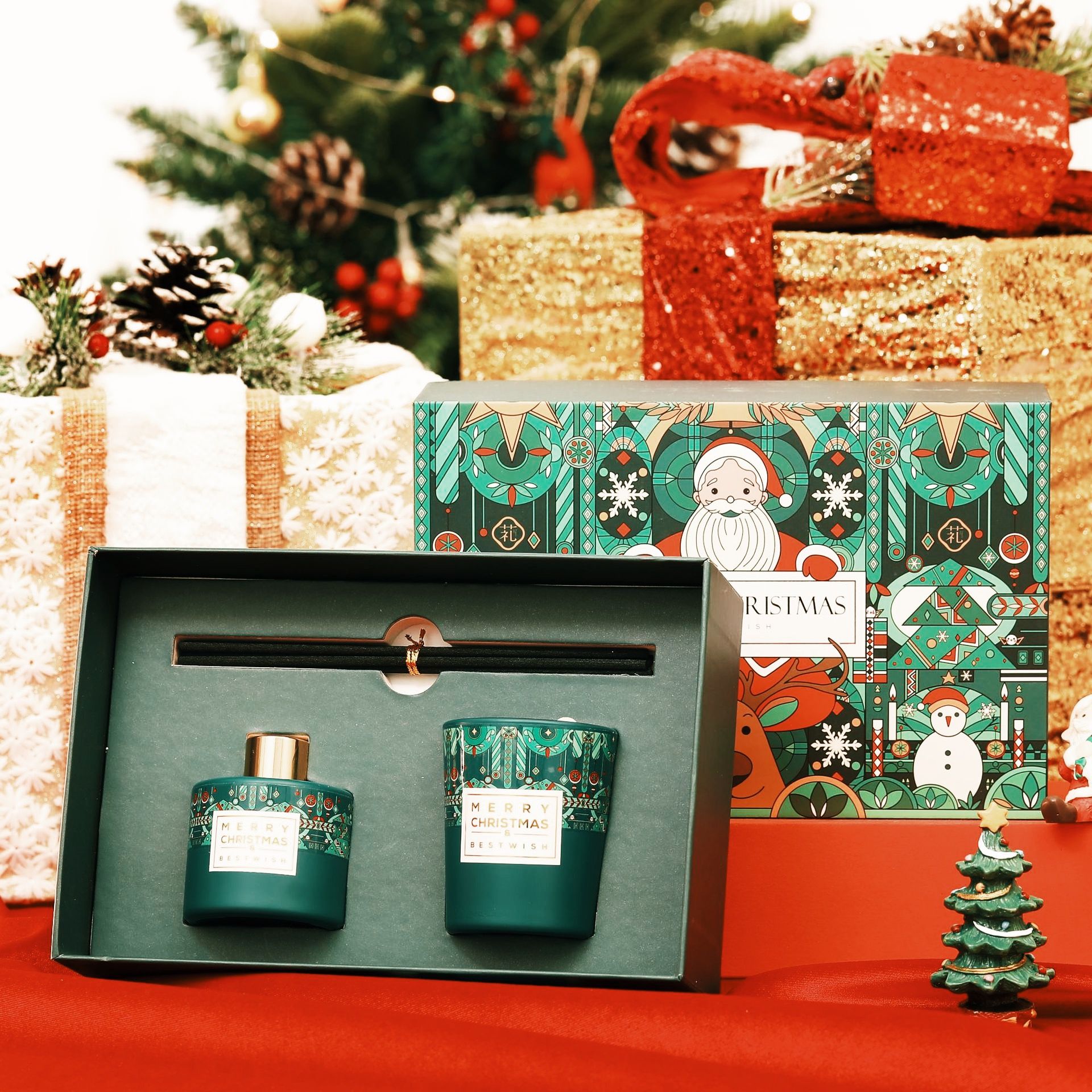 HOLIDAY LIMITED-EDITION GIFTS