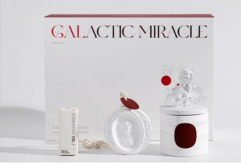 ARTEMIS LIMITED-EDITION GIFTS