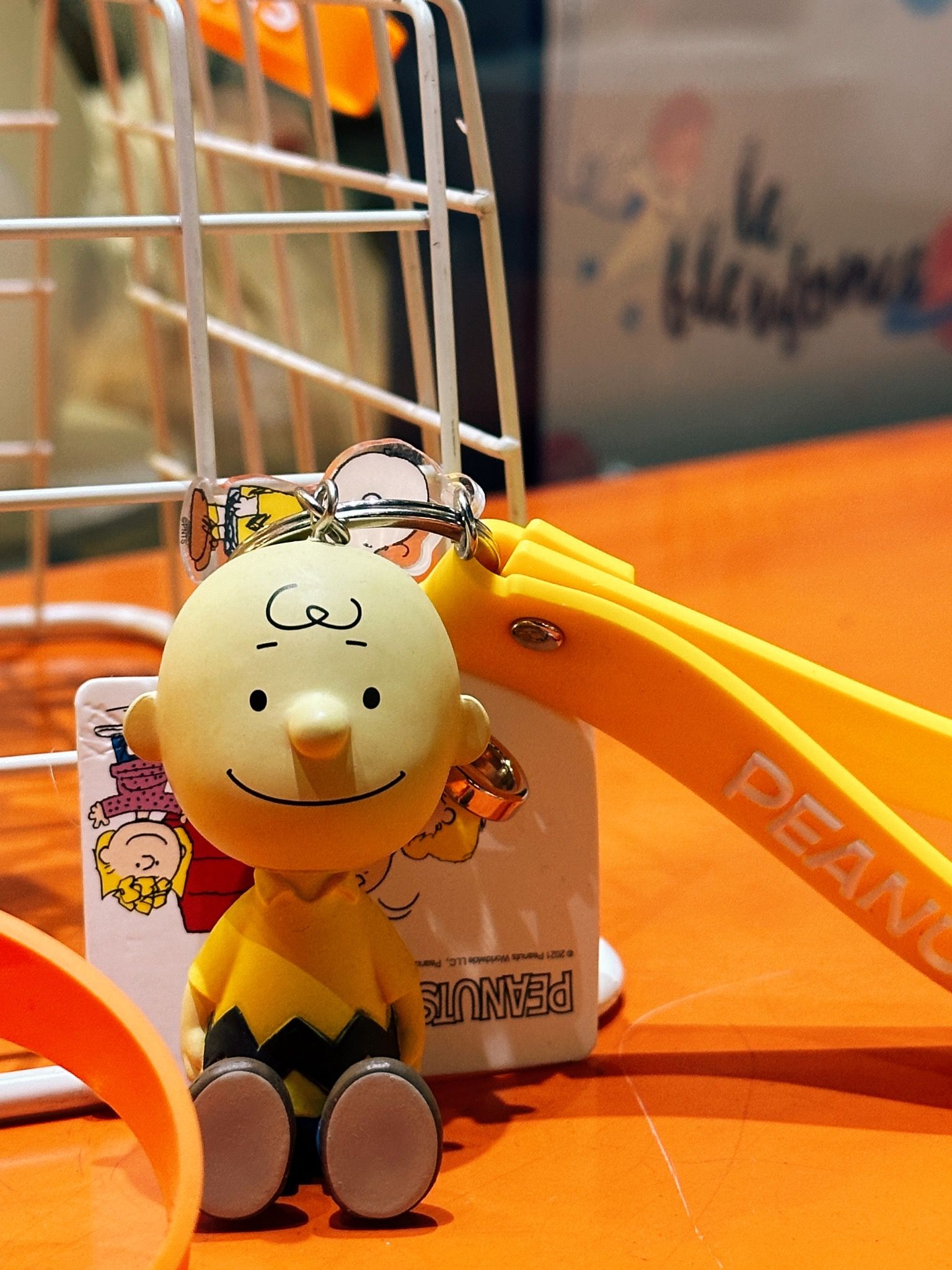 KEYCHAIN SNOOPY & CHARLIE (MỚI)