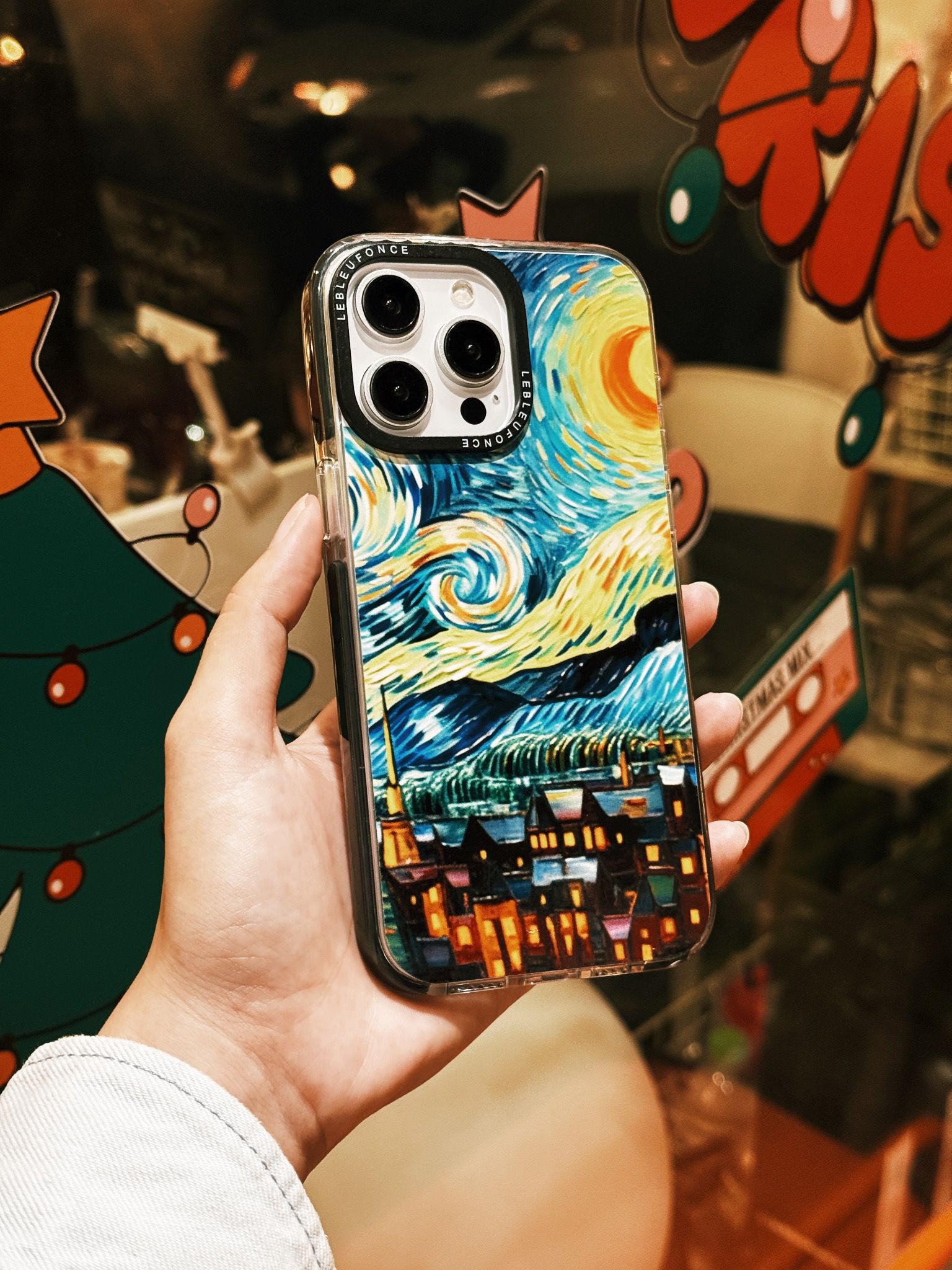 STARRY NIGHT