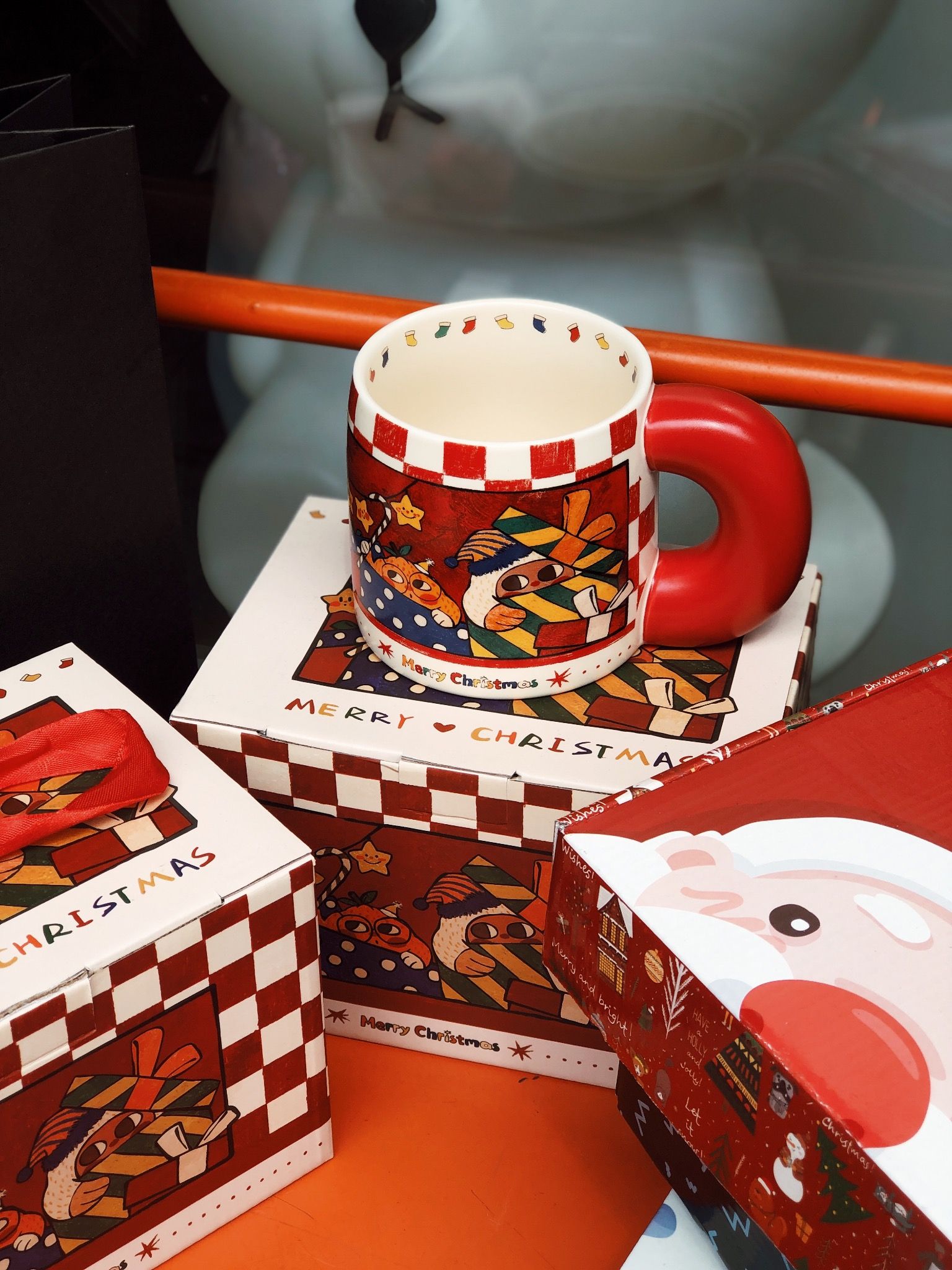 CHRISTMAS MUGS
