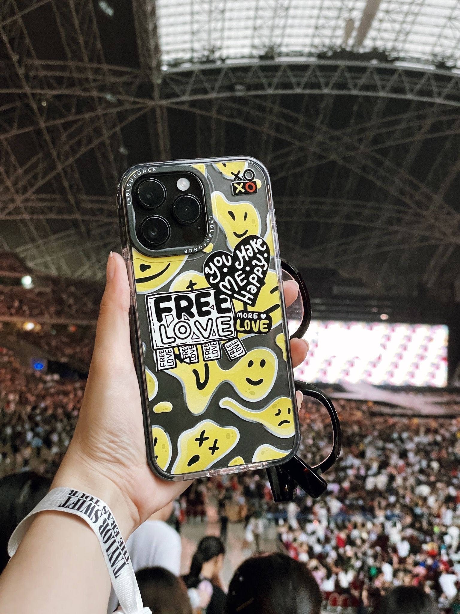 FREE LOVE
