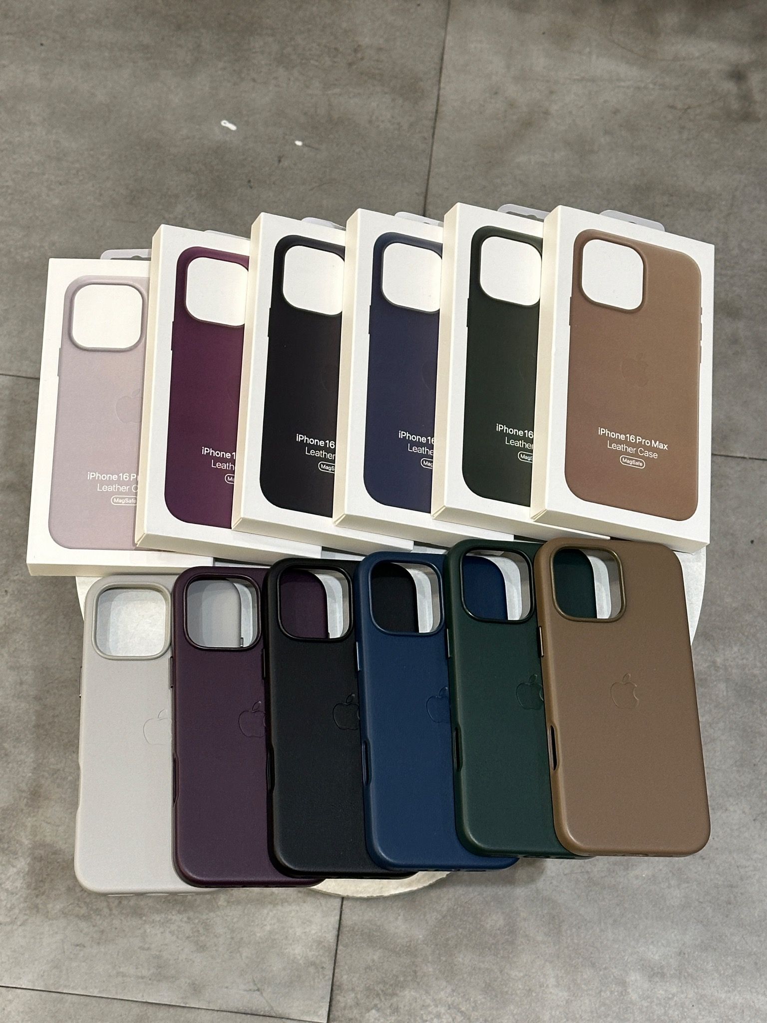LEATHER CASE For 16Promax/16Plus/16Pro/16 - MAGSAFE