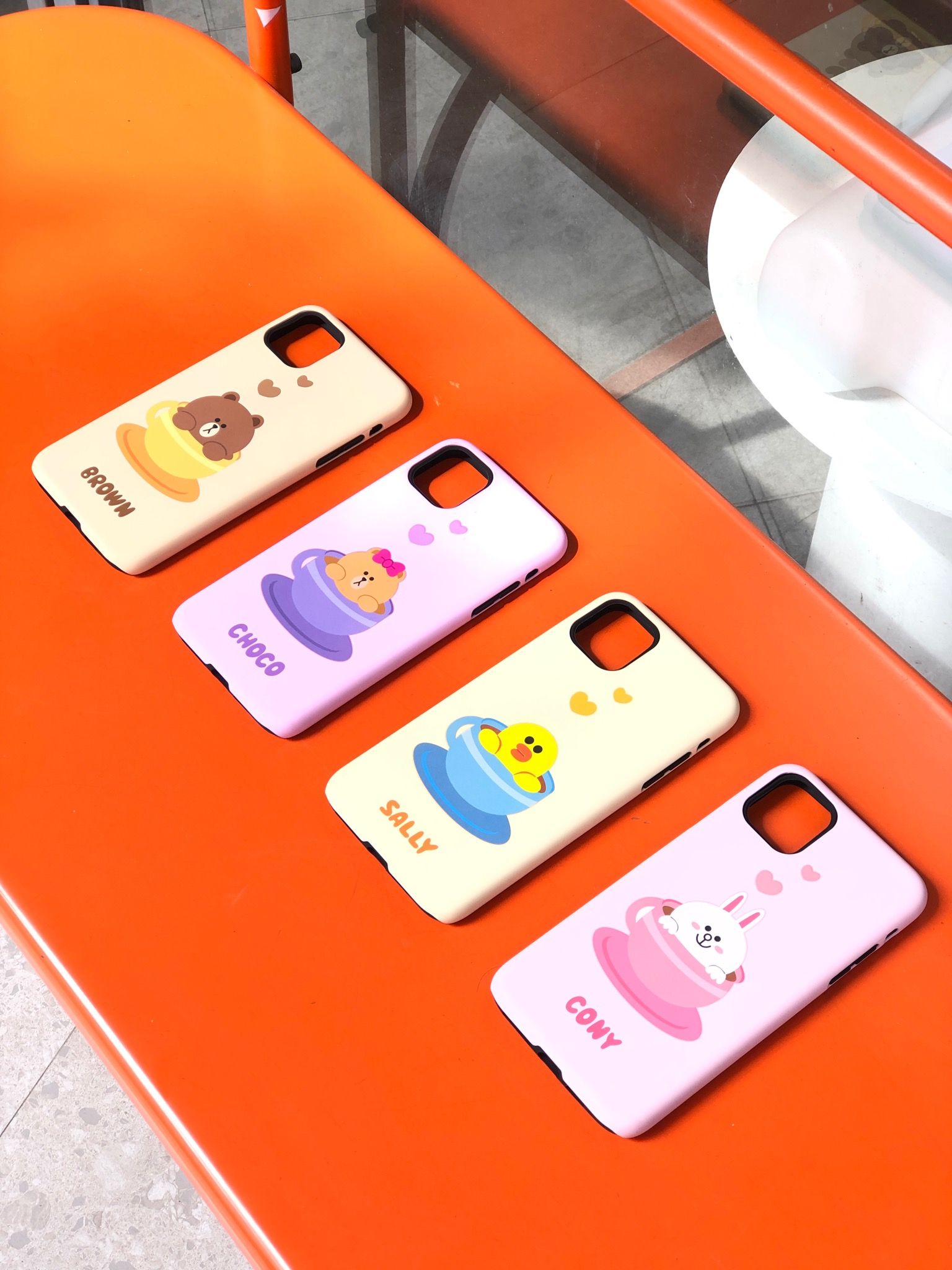 TEACUP BROWN, CONY & SALLY