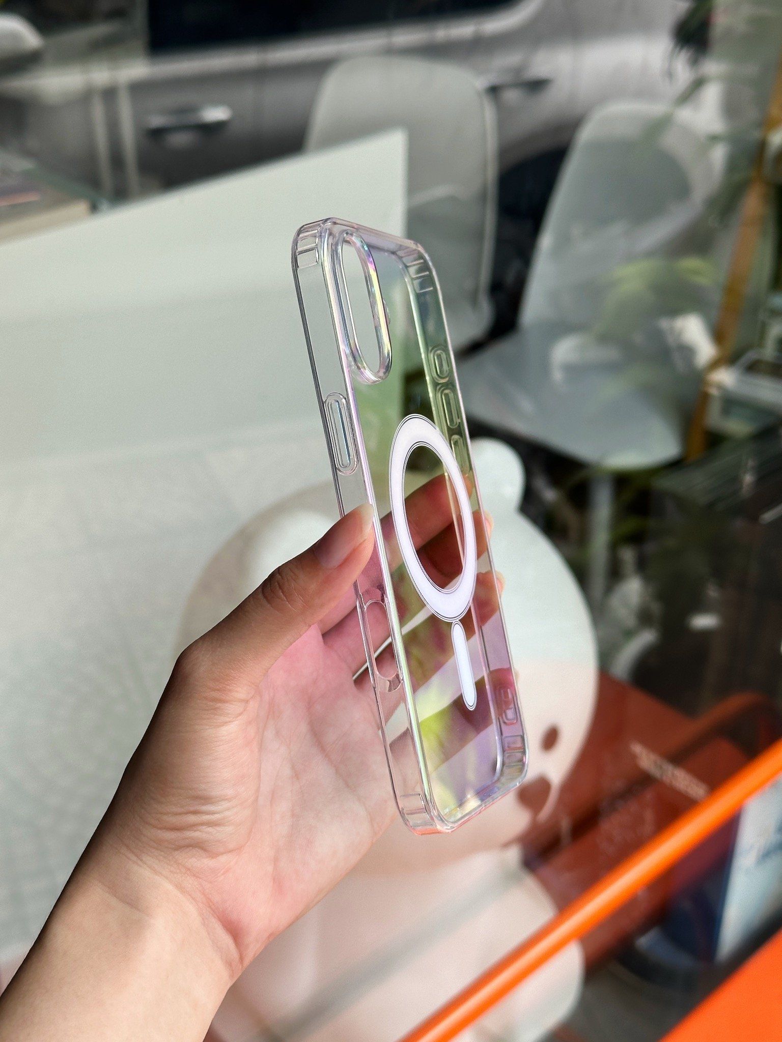 MAGSAFE GRADIENT CASE (TRONG)