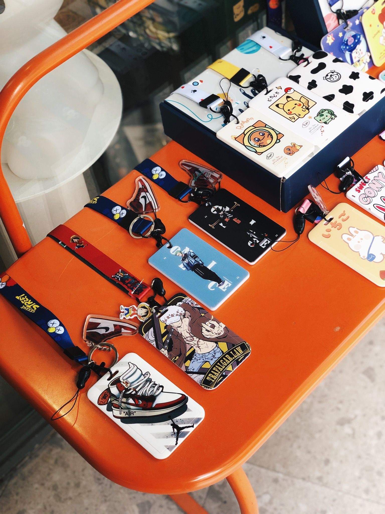 TAP CARD-HOLDERS