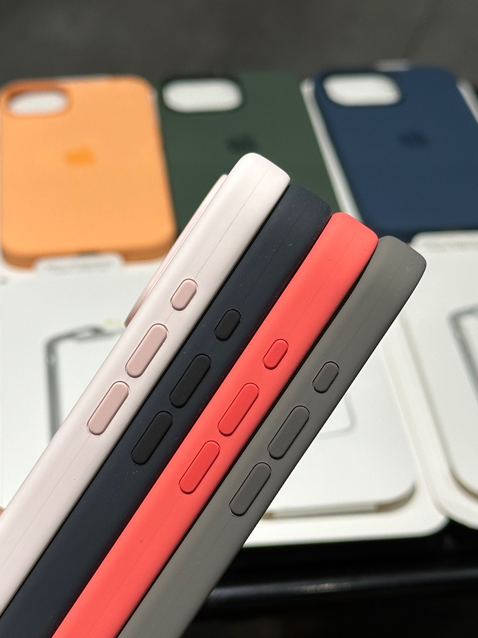 Silicone CASE For 15/15PLUS/15Pro/15Promax - MAGSAFE