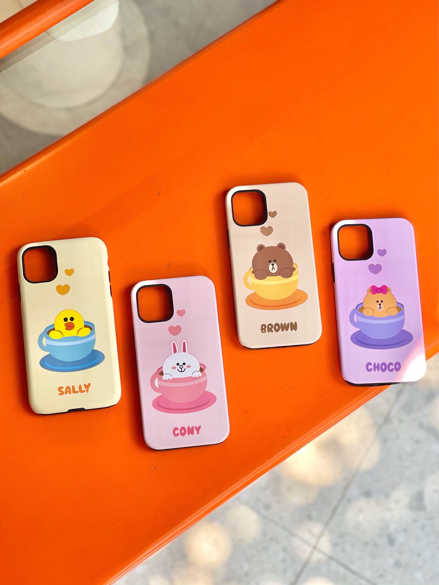 TEACUP BROWN, CONY & SALLY