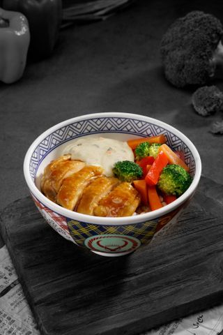  Cơm gà Nanban Yoshi kèm rau củ (Chicken Nanban) 