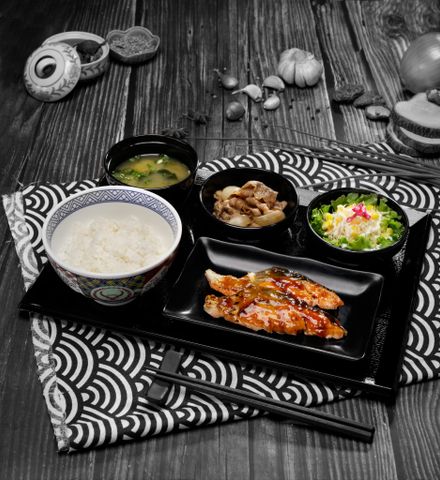  Set cơm cá hồi nướng (Teriyaki Salmon Set) 