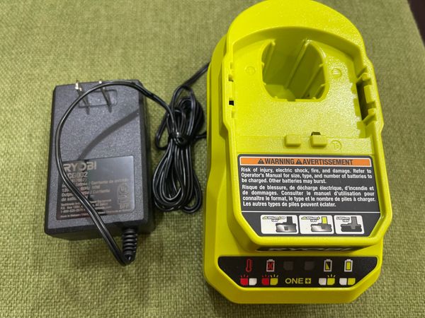 sạc pin ryobi 18v pcg002 – Máy Khoan Pin Tùng Power Tool