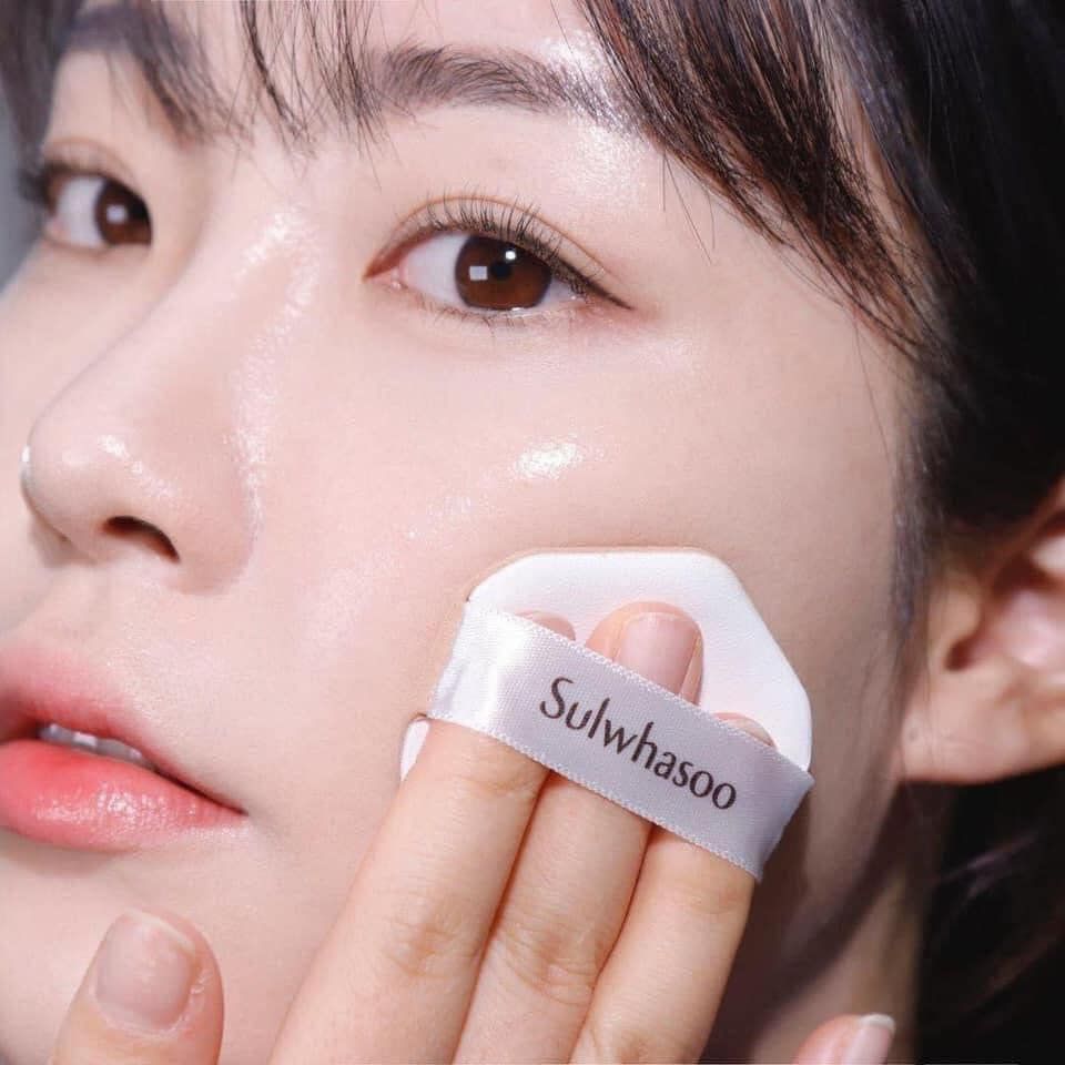 Phấn Nước Dưỡng Ẩm Kèm Lõi Sulwhasoo Perfecting Cushion 15gx2