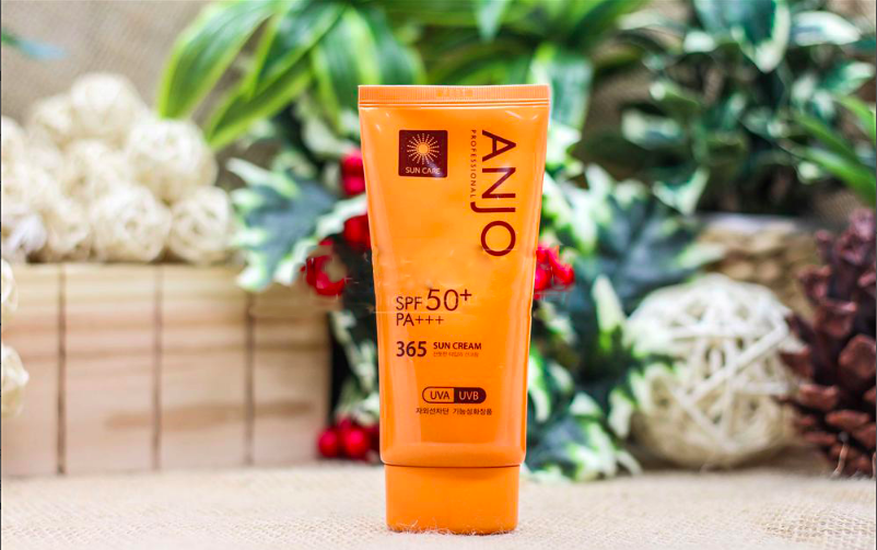 Kem Chống Nắng Anjo Professional SPF 50+ PA+++ 365 Sun Cream