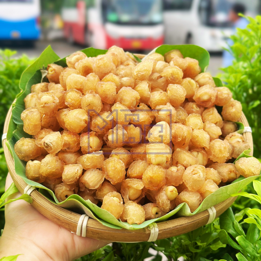 Long nhãn ôm sen Huế