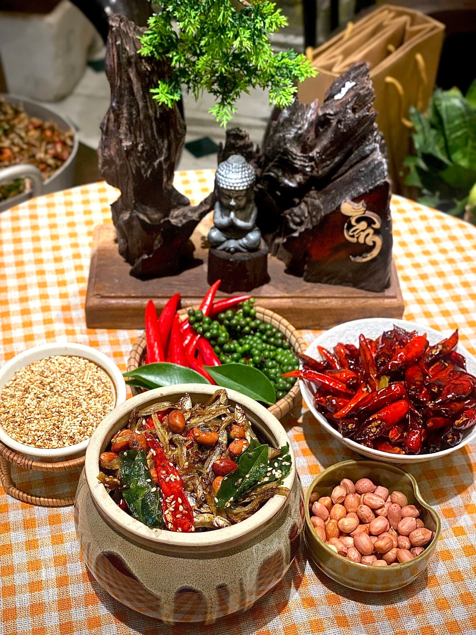 Cá Cơm O Mộc