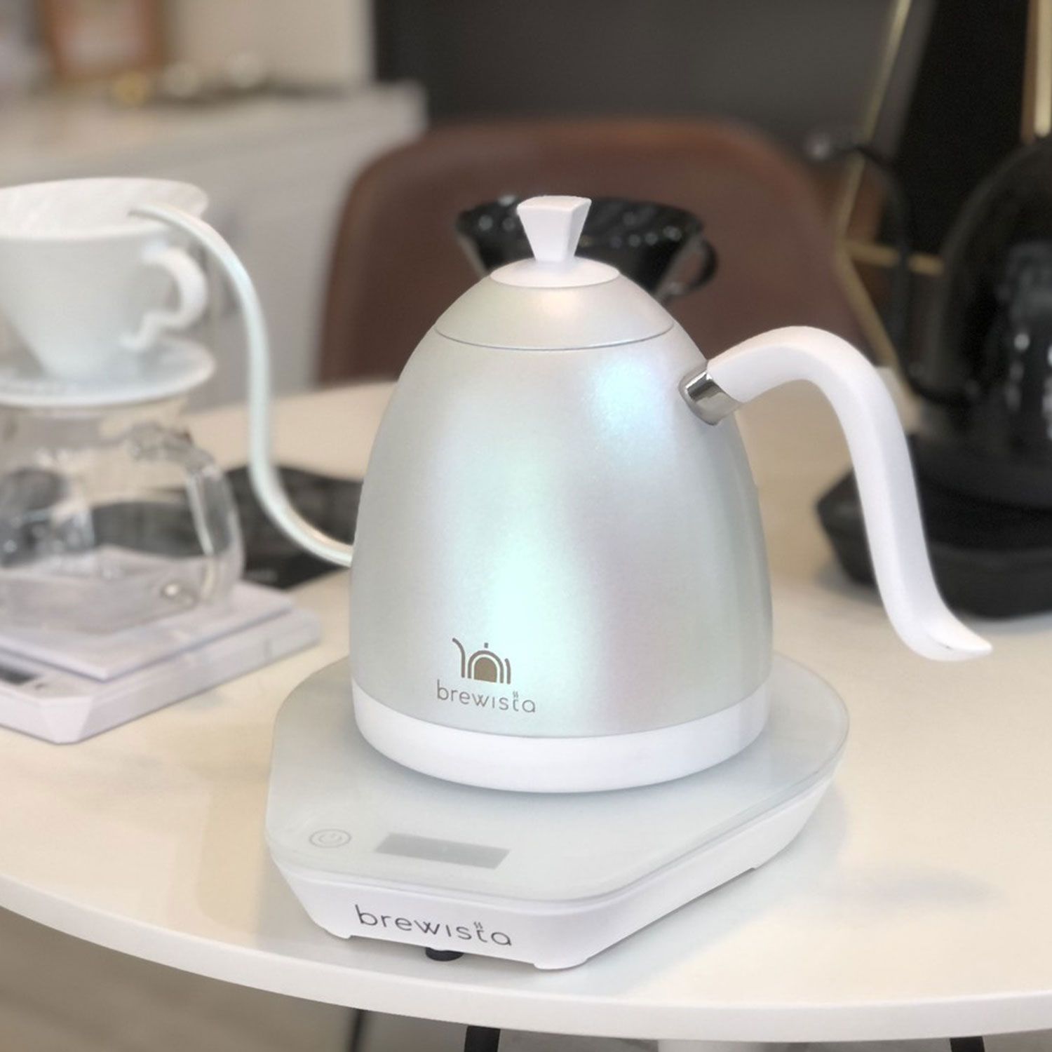 Ấm Đun Kiểm Soát Nhiệt Cảm Ứng Chuyên Dụng Rót Cà Phê Brewista Kettle