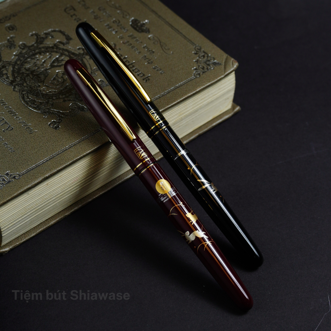 Bút Máy Wancher x Kuretake Kindai Makie Fountain Pen - Usagi - Red