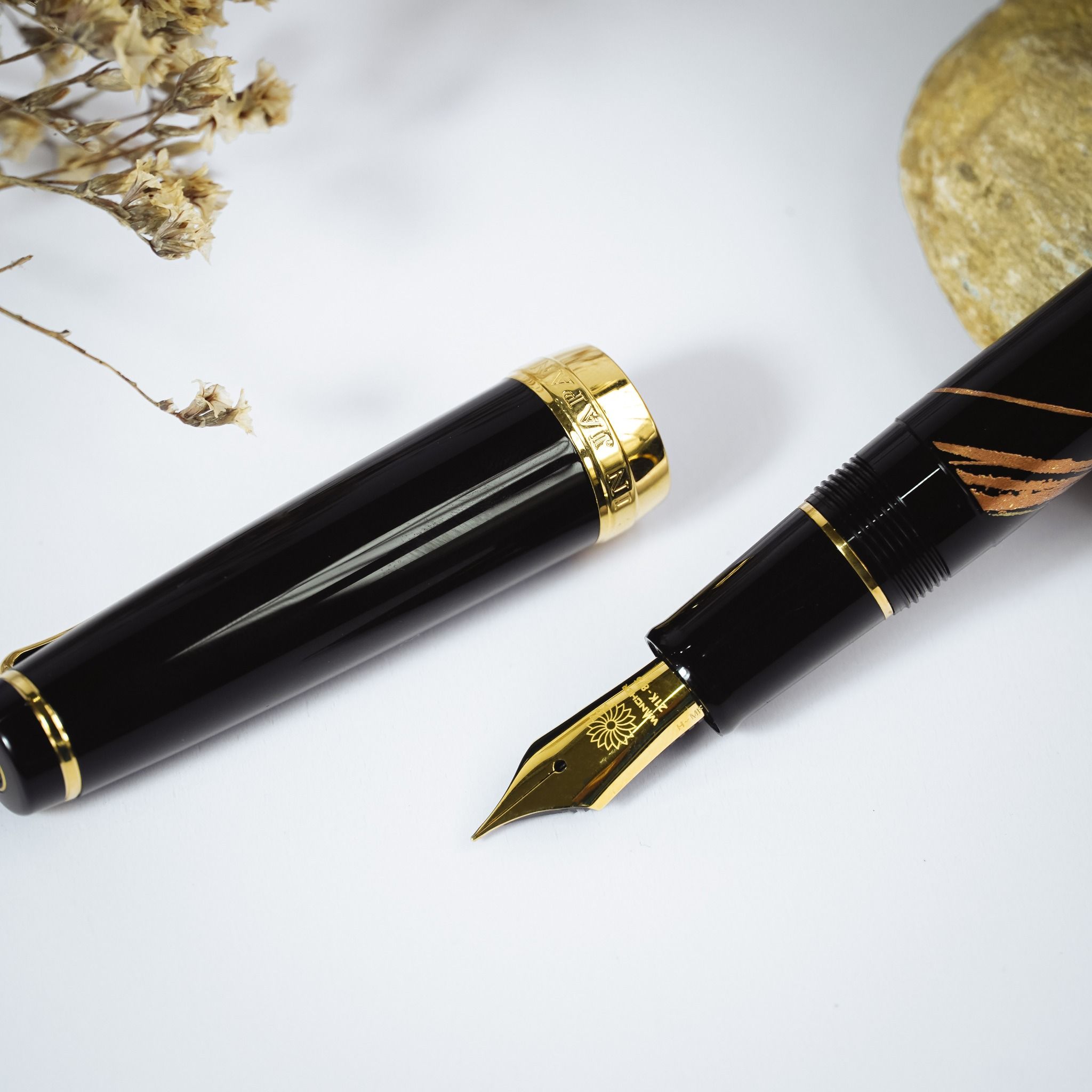 Bút Máy Wancher Sailor Shinshin Kiei - Falling Leaves - 21K Gold