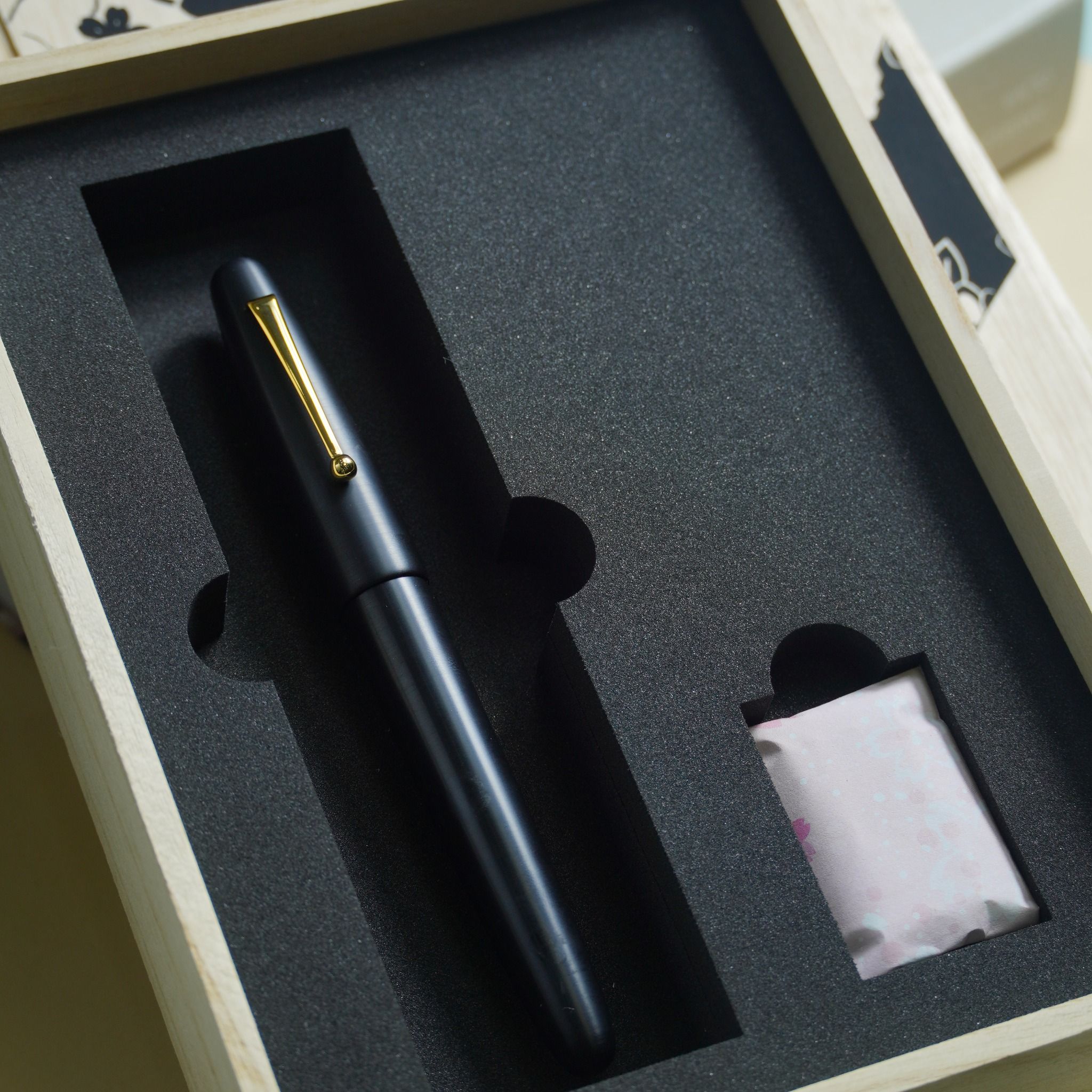Bút Máy Wancher Dream Pen True Ebonite - Matt Black